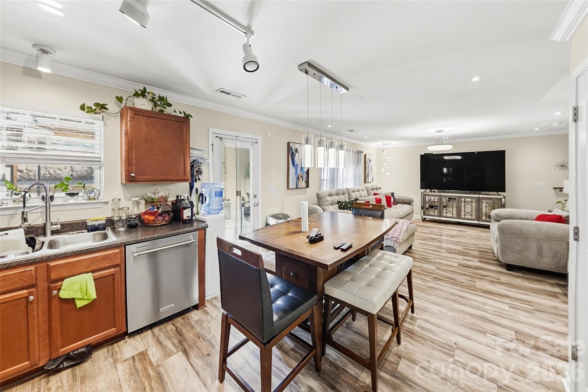 Single Family Residence at 1905 Buffalo Way, Durham, photo 7 of 22