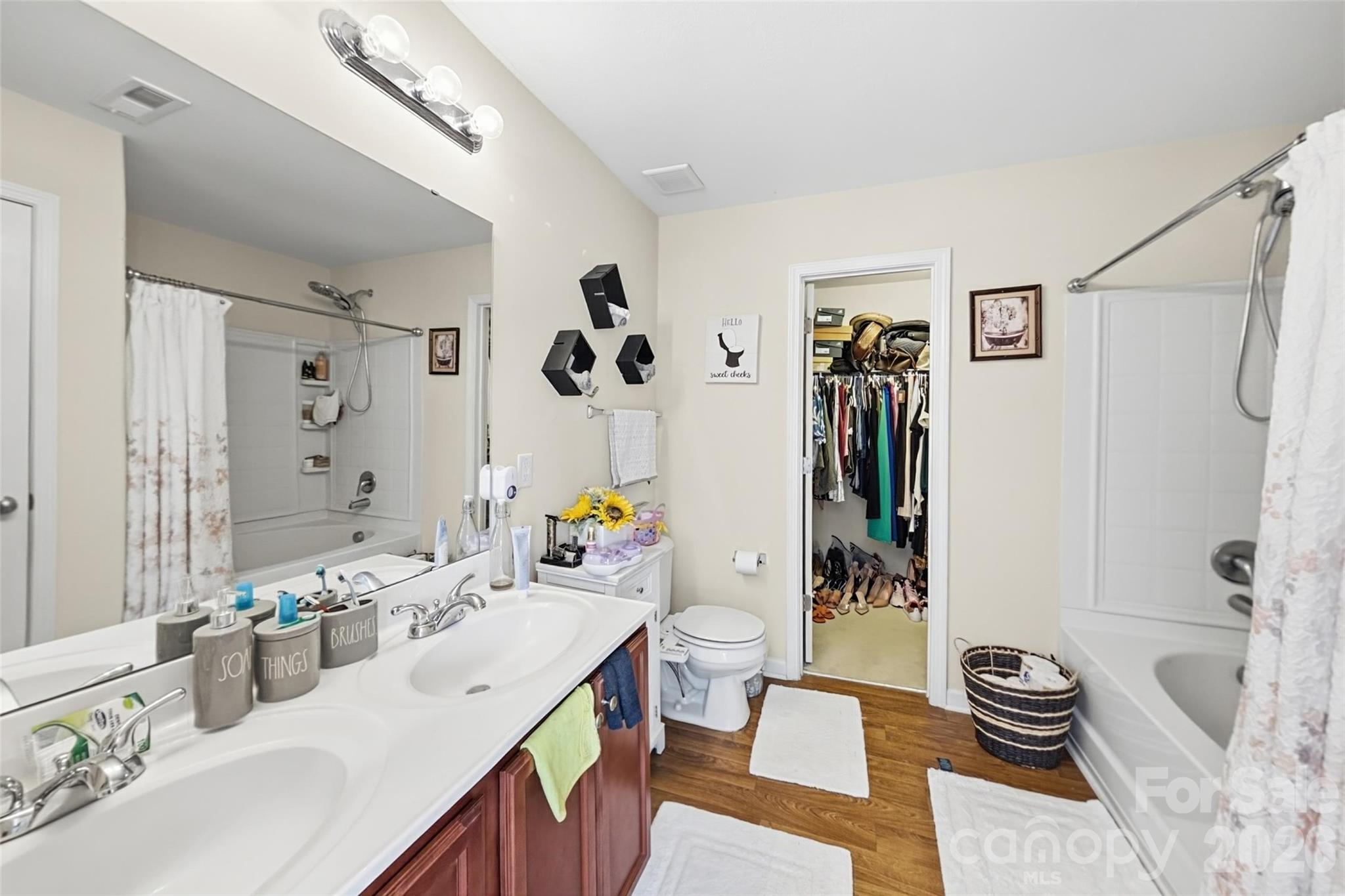 Single Family Residence at 1905 Buffalo Way, Durham, photo 13 of 22