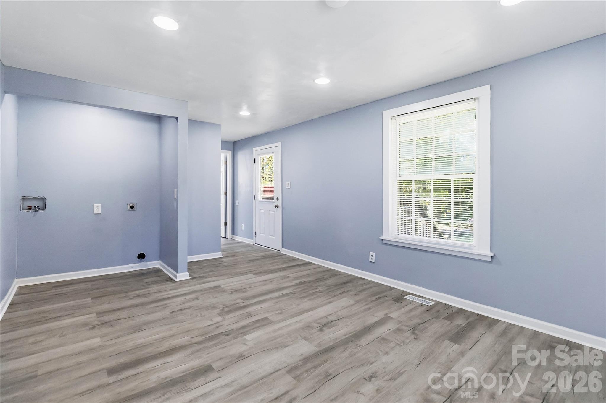 Single Family Residence at 1146 Rita Avenue, Statesville, photo 6 of 20