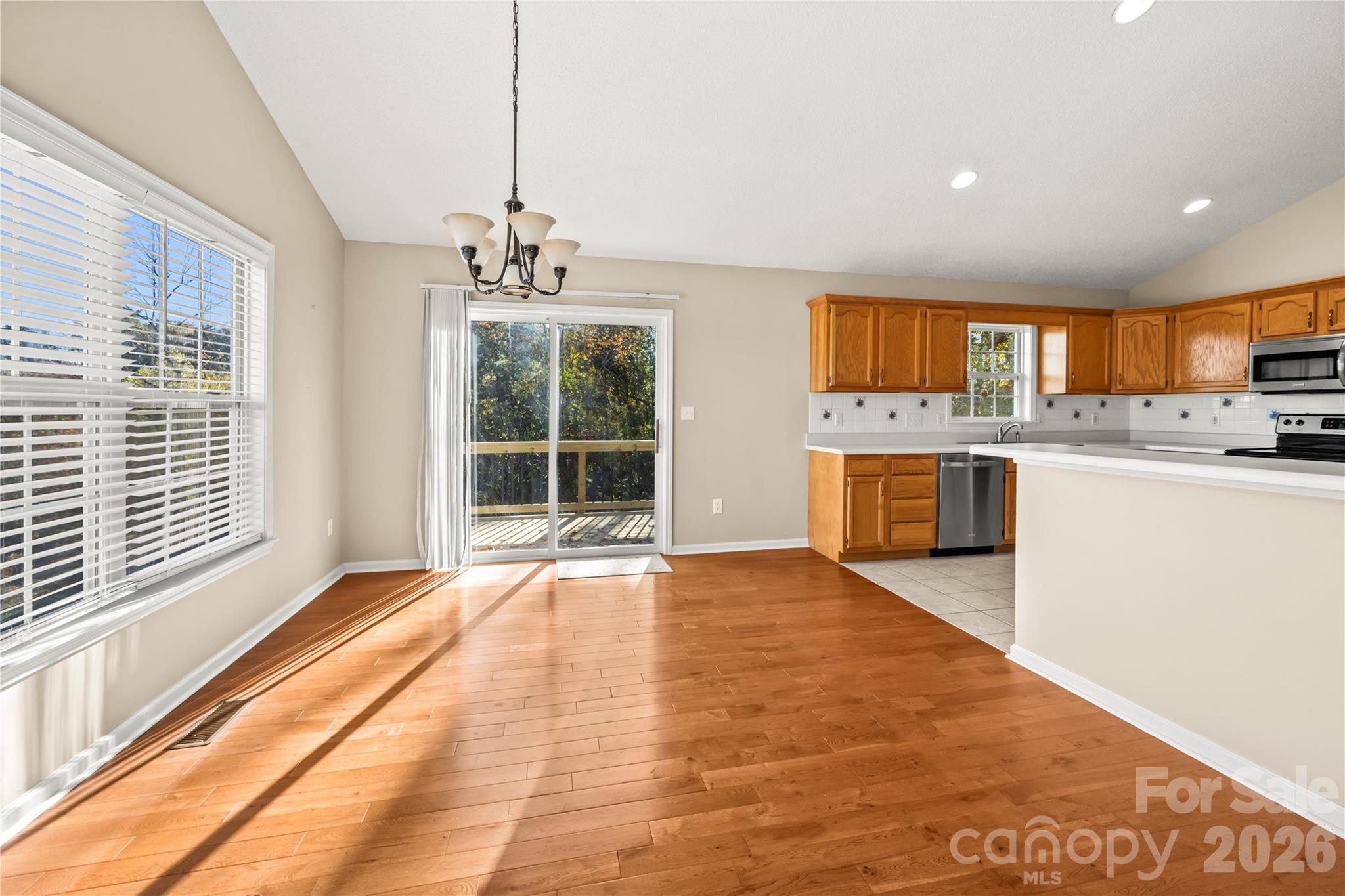 Single Family Residence at 66 Anderson Oaks Drive, Marshall, photo 8 of 25