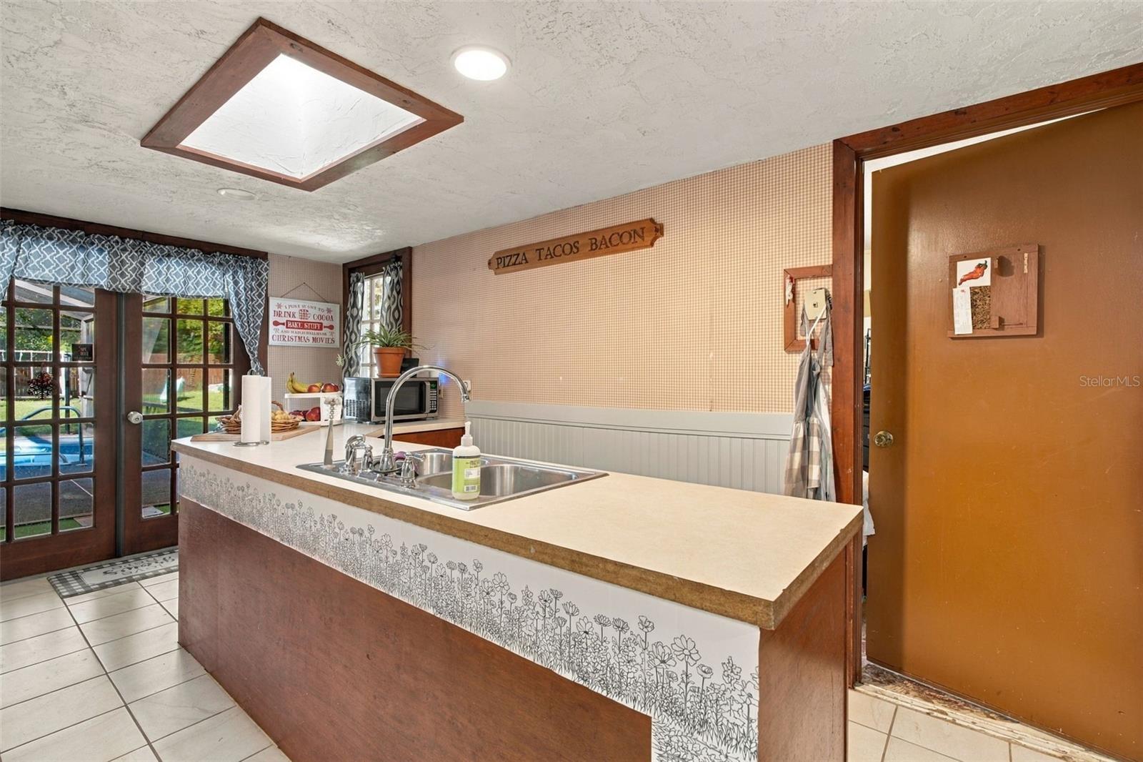 Single Family Residence at 507 OAKWOOD ST, CRESCENT CITY, photo 7 of 25