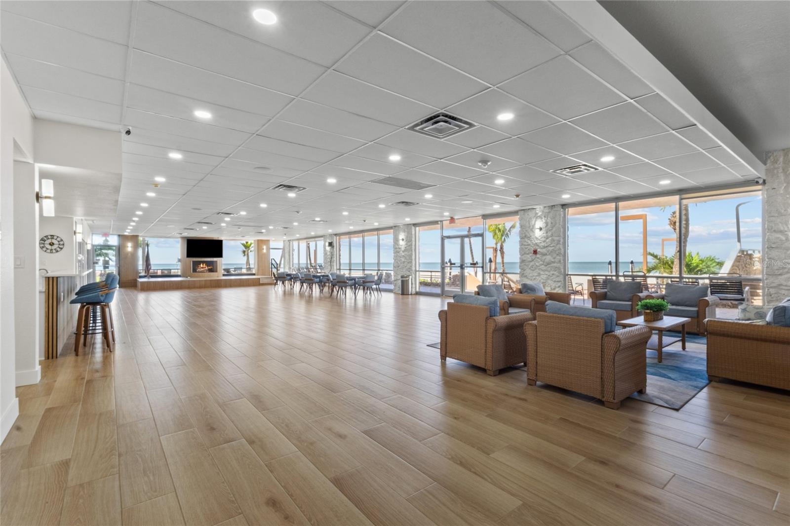 common areas - 17920 GULF BLVD #302, REDINGTON SHORES