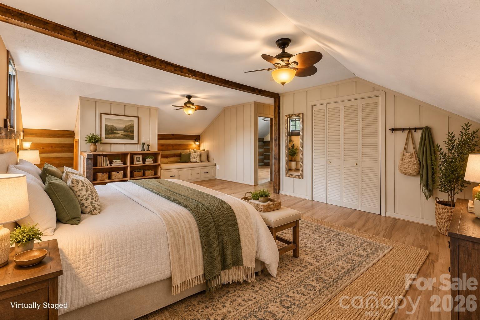 82 Oteen Church Rd (Mountain View Cabin): Upper level bedroom suite - 68, 72, 82, and 84 Oteen Church Road, Asheville