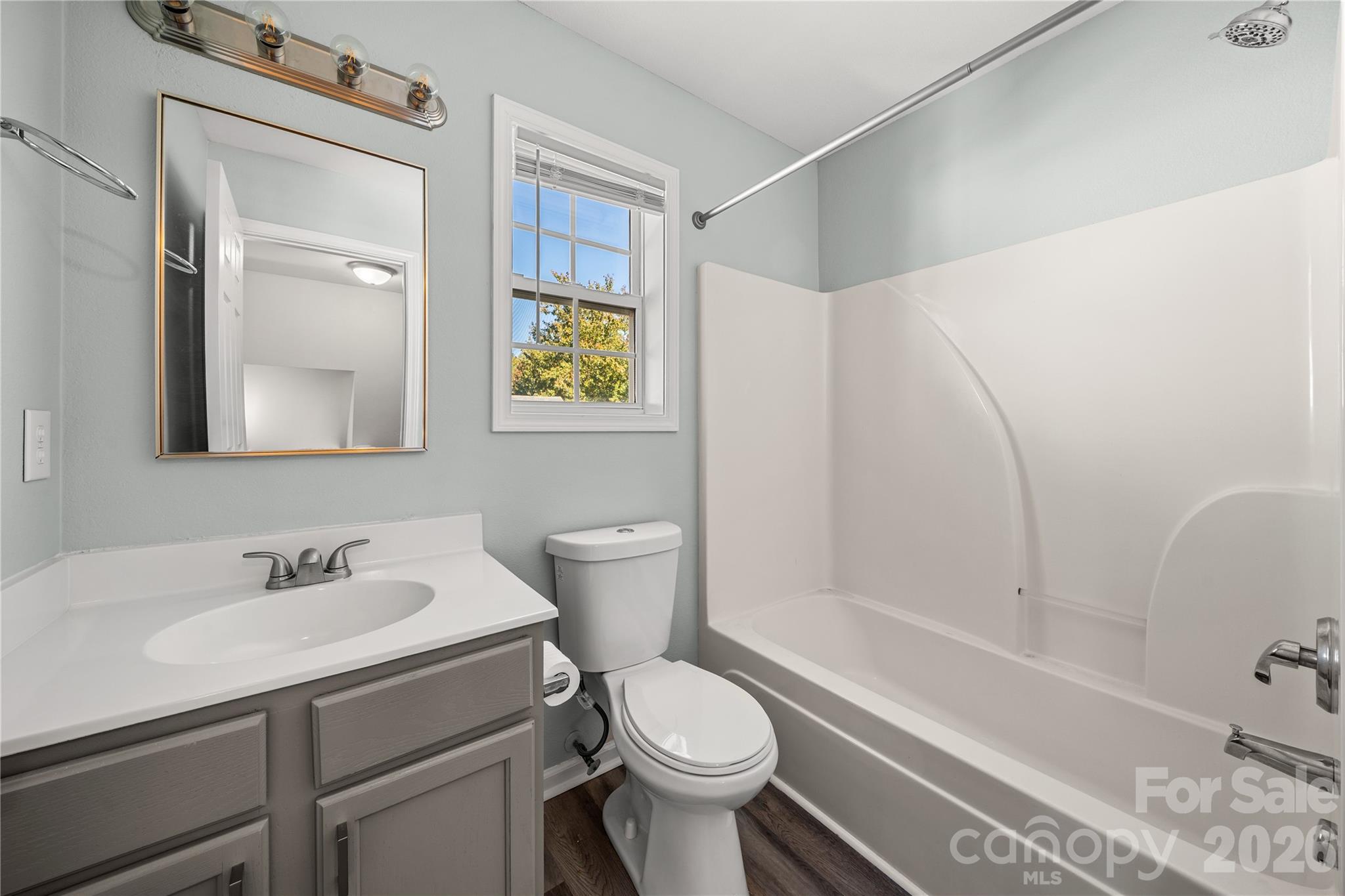 Hall full bath upstairs - 7909 Paper Birch Road, Charlotte