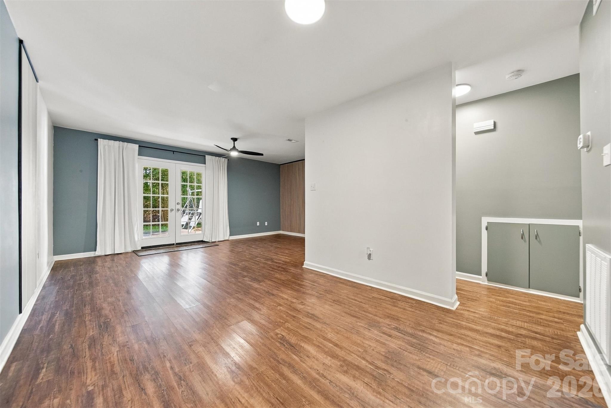 Townhouse at 605 8th Avenue SW, Conover, photo 10 of 36