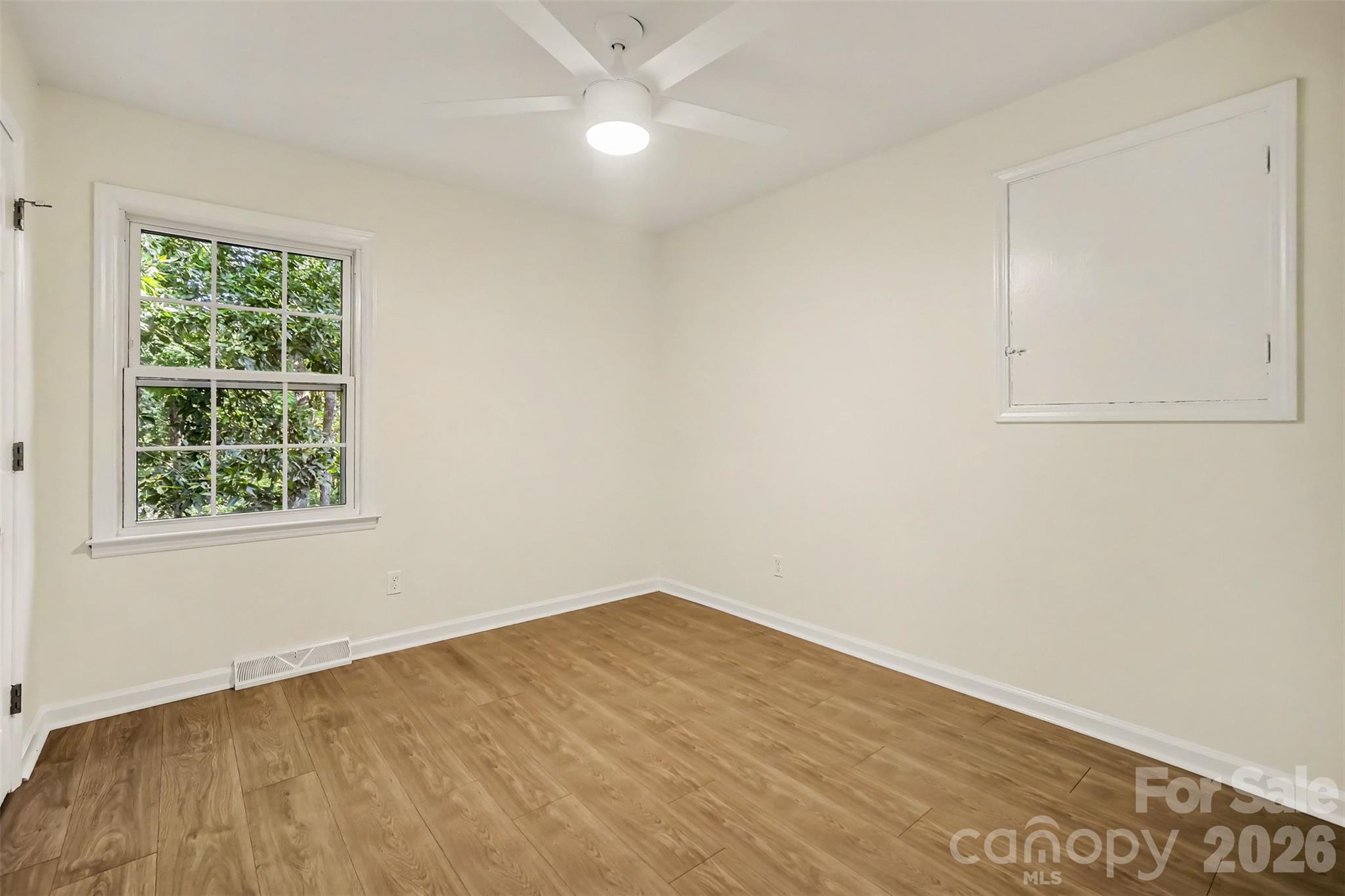 Room #2 - 7434 Kilcullen Drive, Charlotte