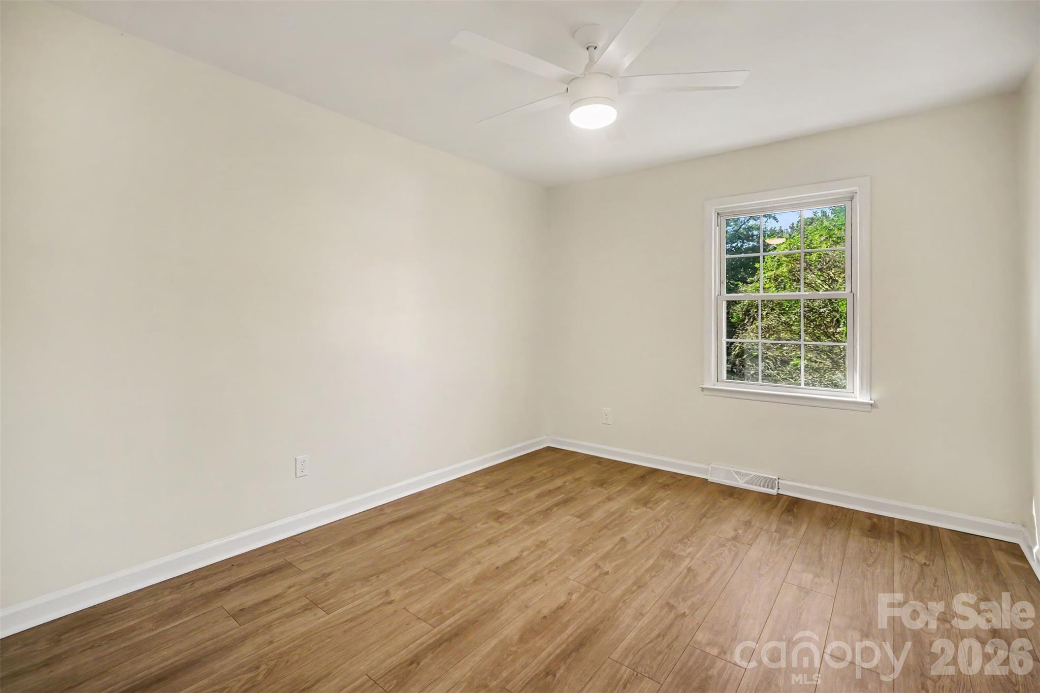 Room #3 - 7434 Kilcullen Drive, Charlotte