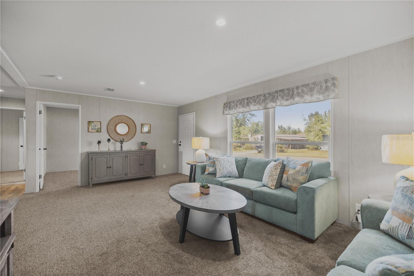 Living room with furniture - 1560 NE 162ND ST, CITRA