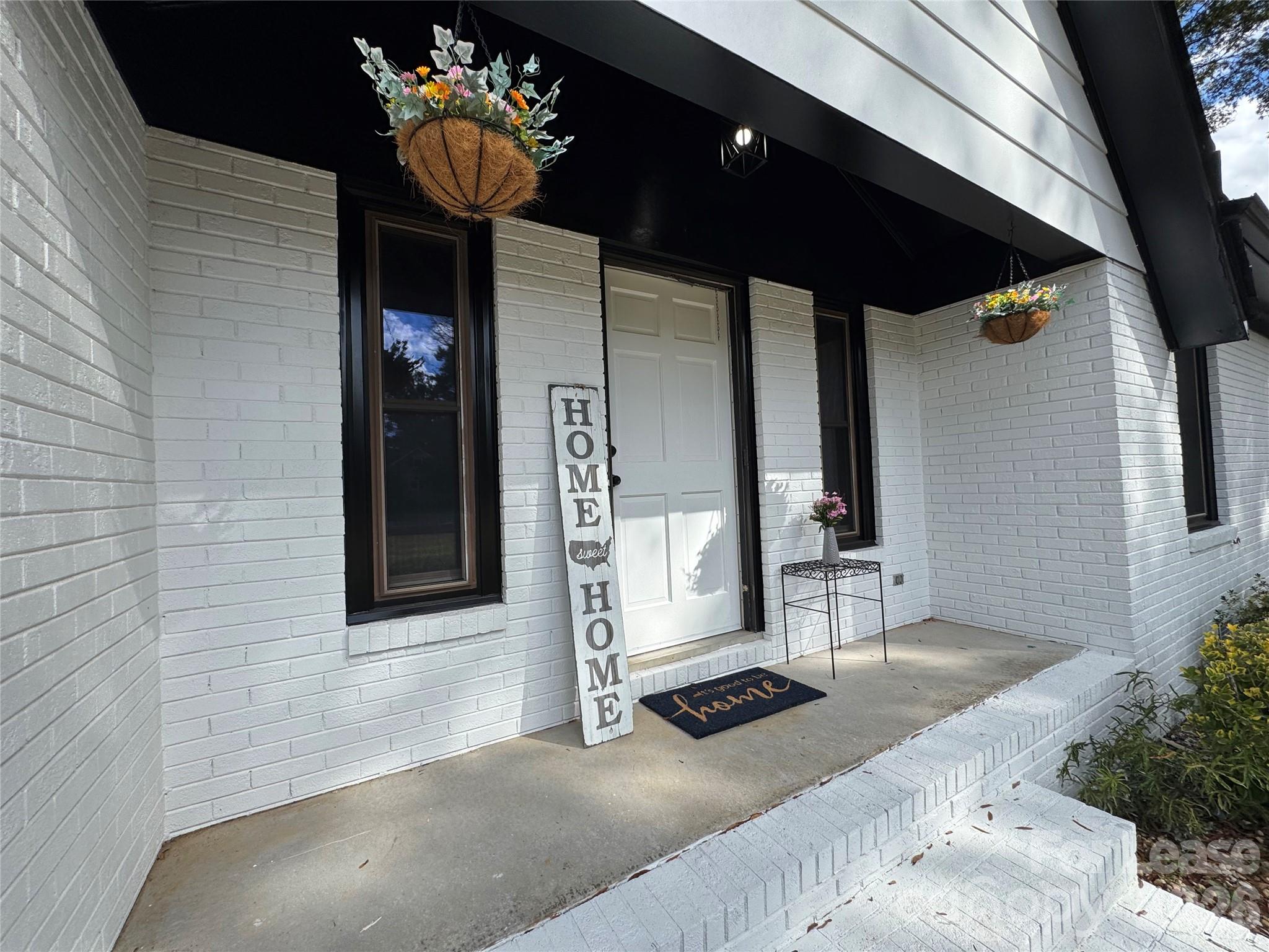 Single Family Residence at 425 Acorn Oaks Drive, Salisbury, photo 3 of 18
