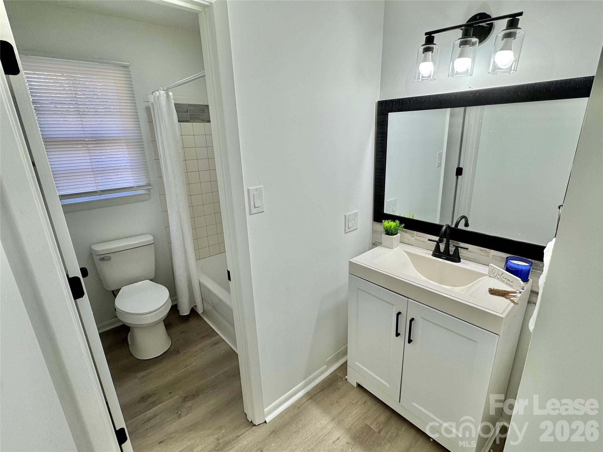 Single Family Residence at 425 Acorn Oaks Drive, Salisbury, photo 9 of 18