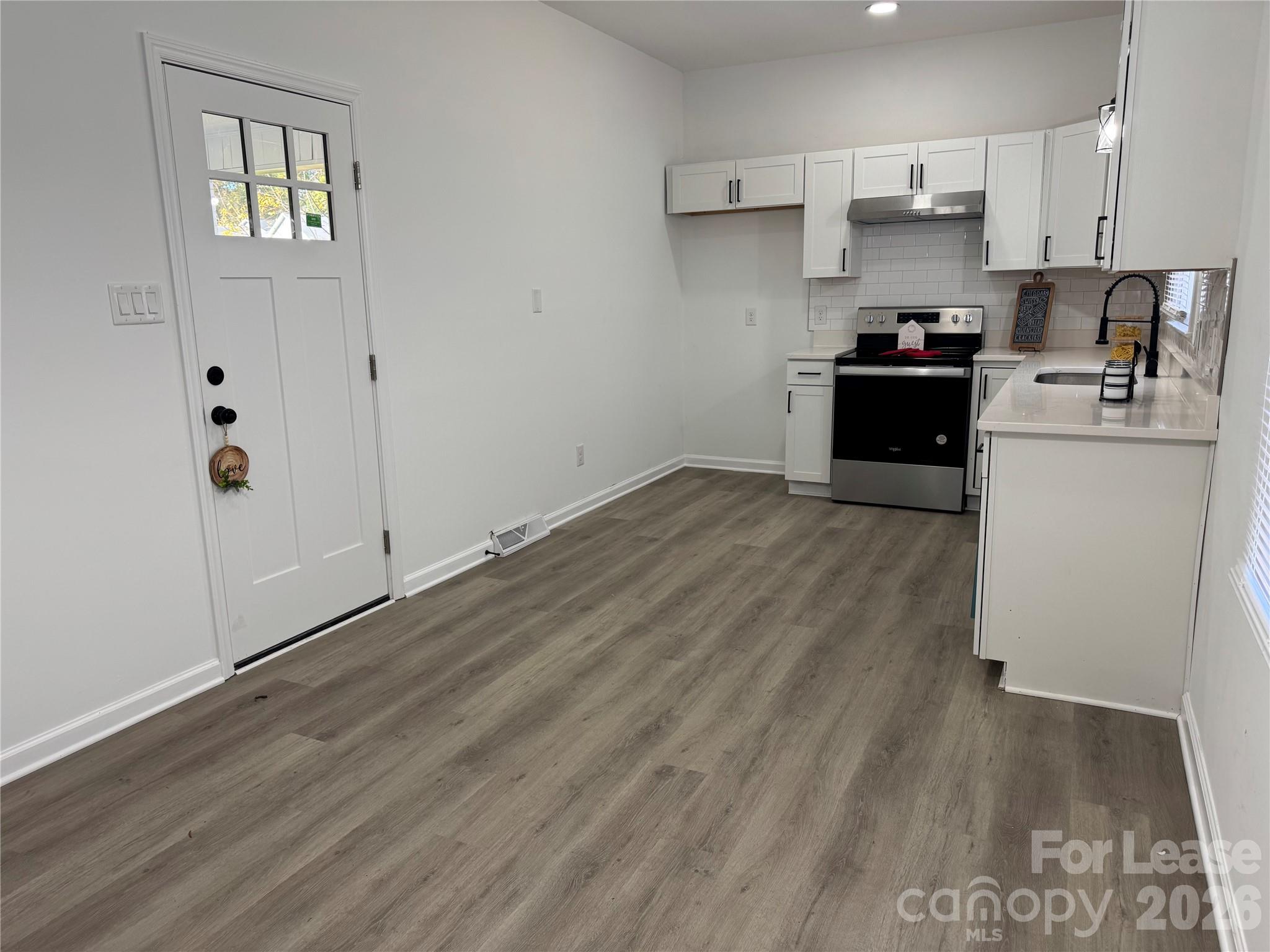 Single Family Residence at 425 Acorn Oaks Drive, Salisbury, photo 14 of 18