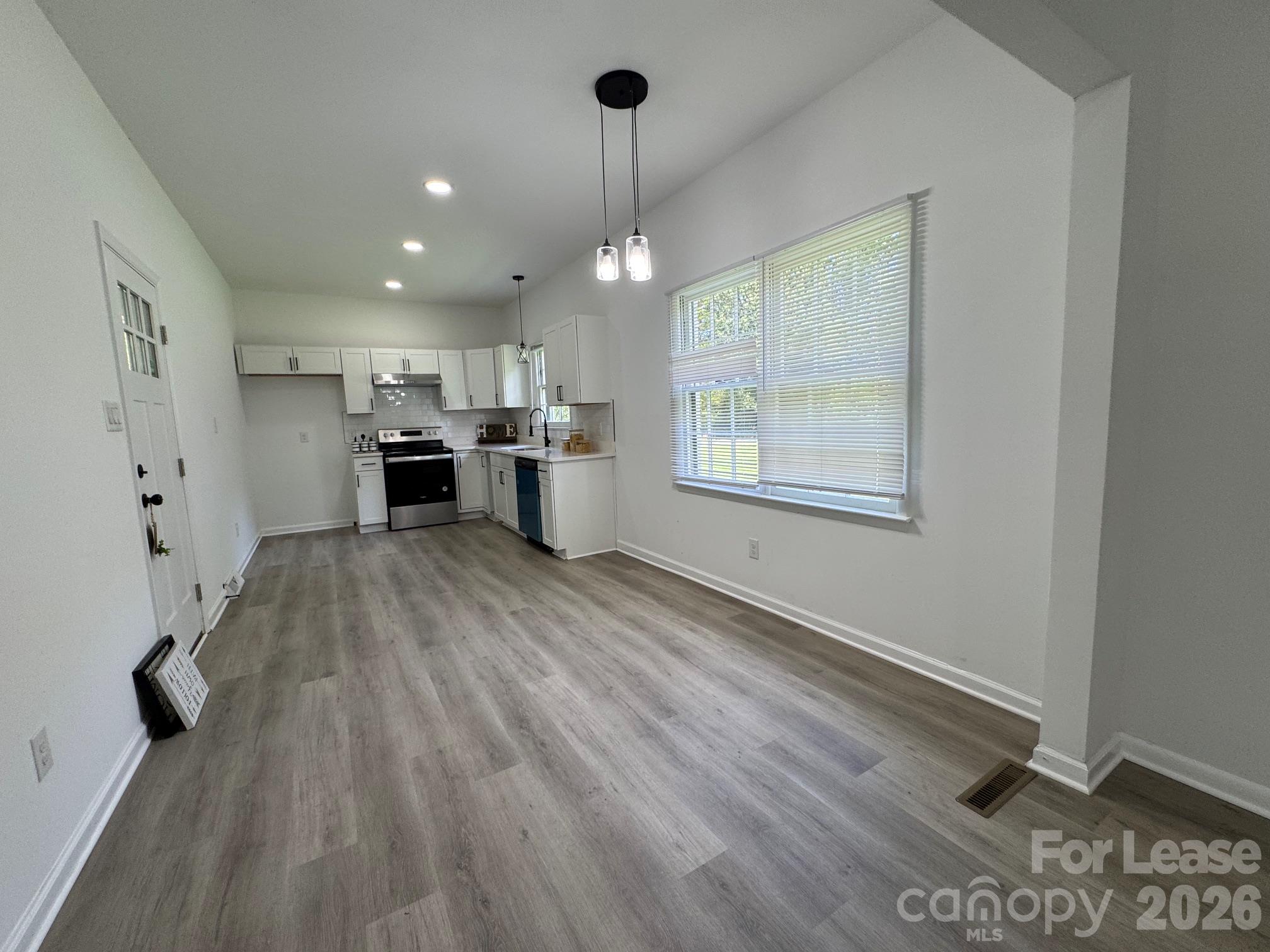 Single Family Residence at 425 Acorn Oaks Drive, Salisbury, photo 15 of 18