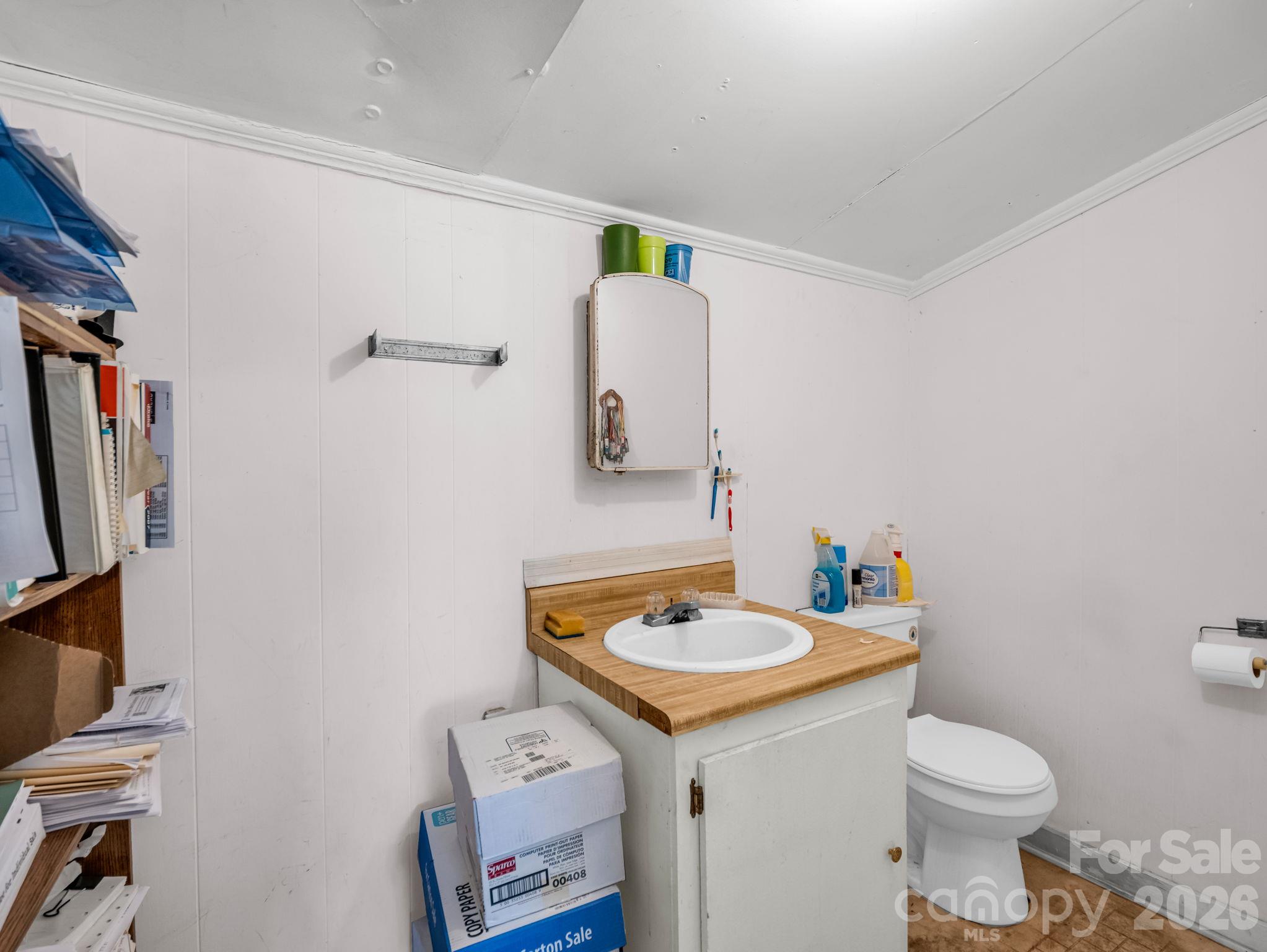 Office 1/2 bathroom - 7508 Dallas Cherryville Highway, Cherryville
