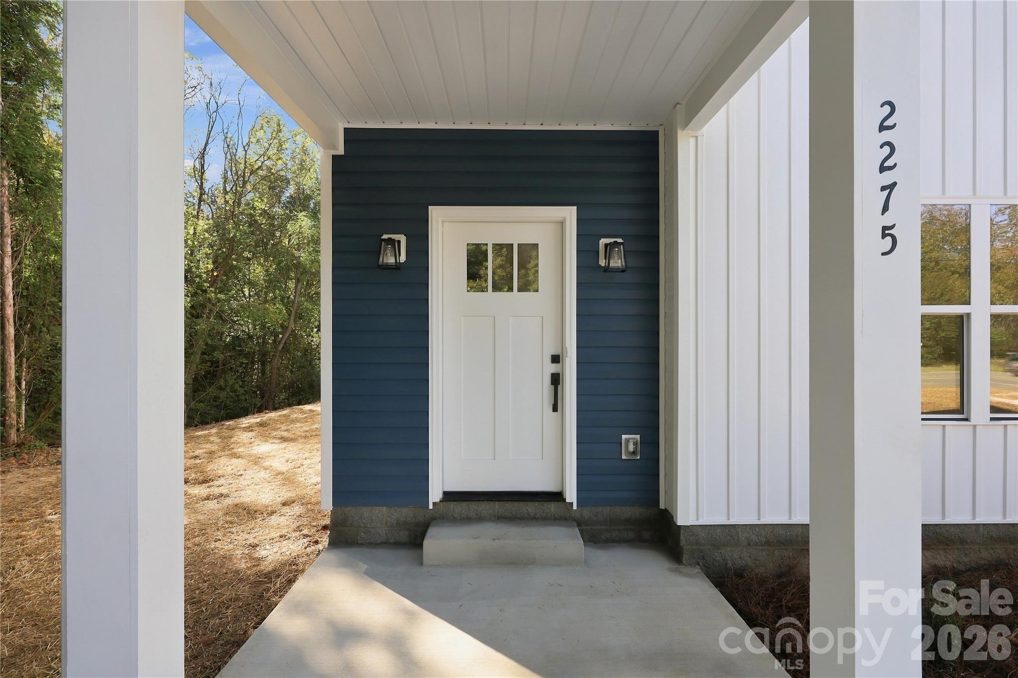 Single Family Residence at 2275 S Jake Alexander Boulevard, Salisbury, photo 6 of 41