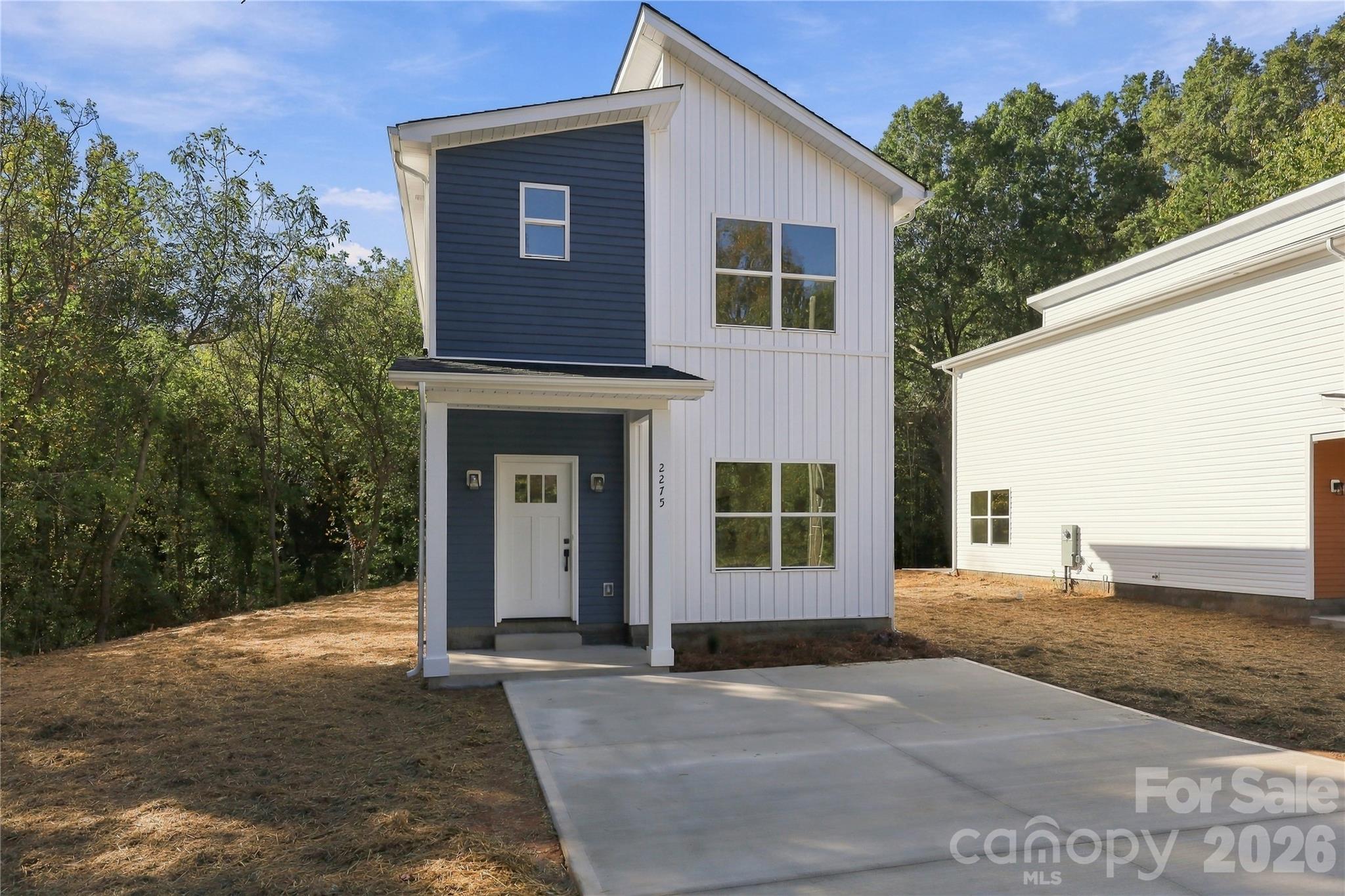 Single Family Residence at 2275 S Jake Alexander Boulevard, Salisbury, photo 7 of 41