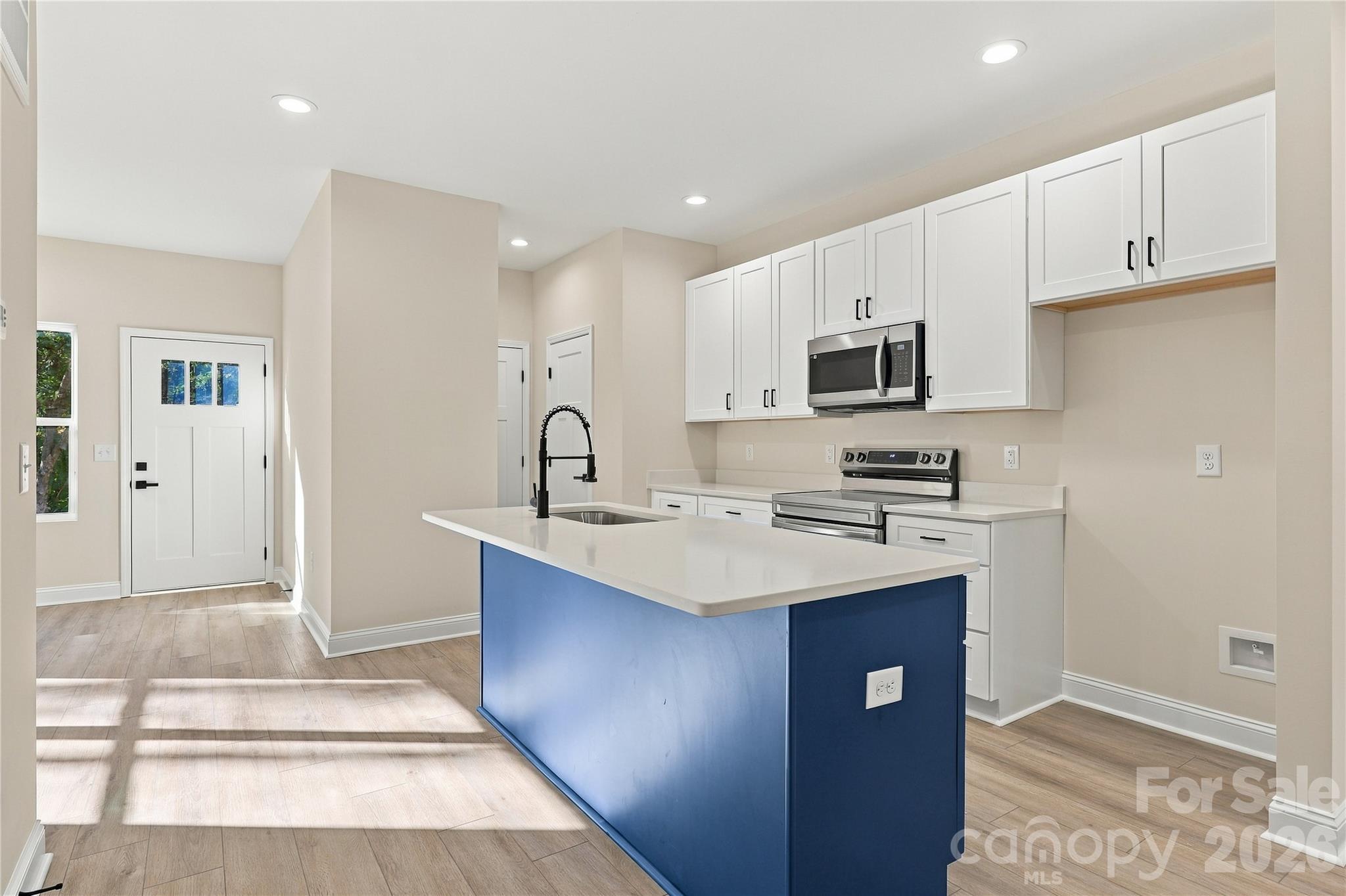 Single Family Residence at 2275 S Jake Alexander Boulevard, Salisbury, photo 12 of 41