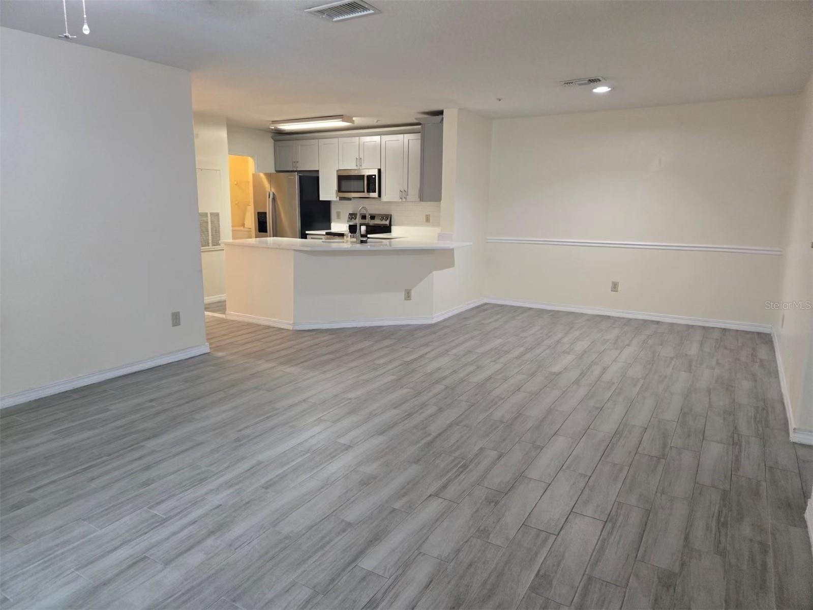 Condominium at 7667 N WICKHAM RD #1202, MELBOURNE, photo 4 of 17