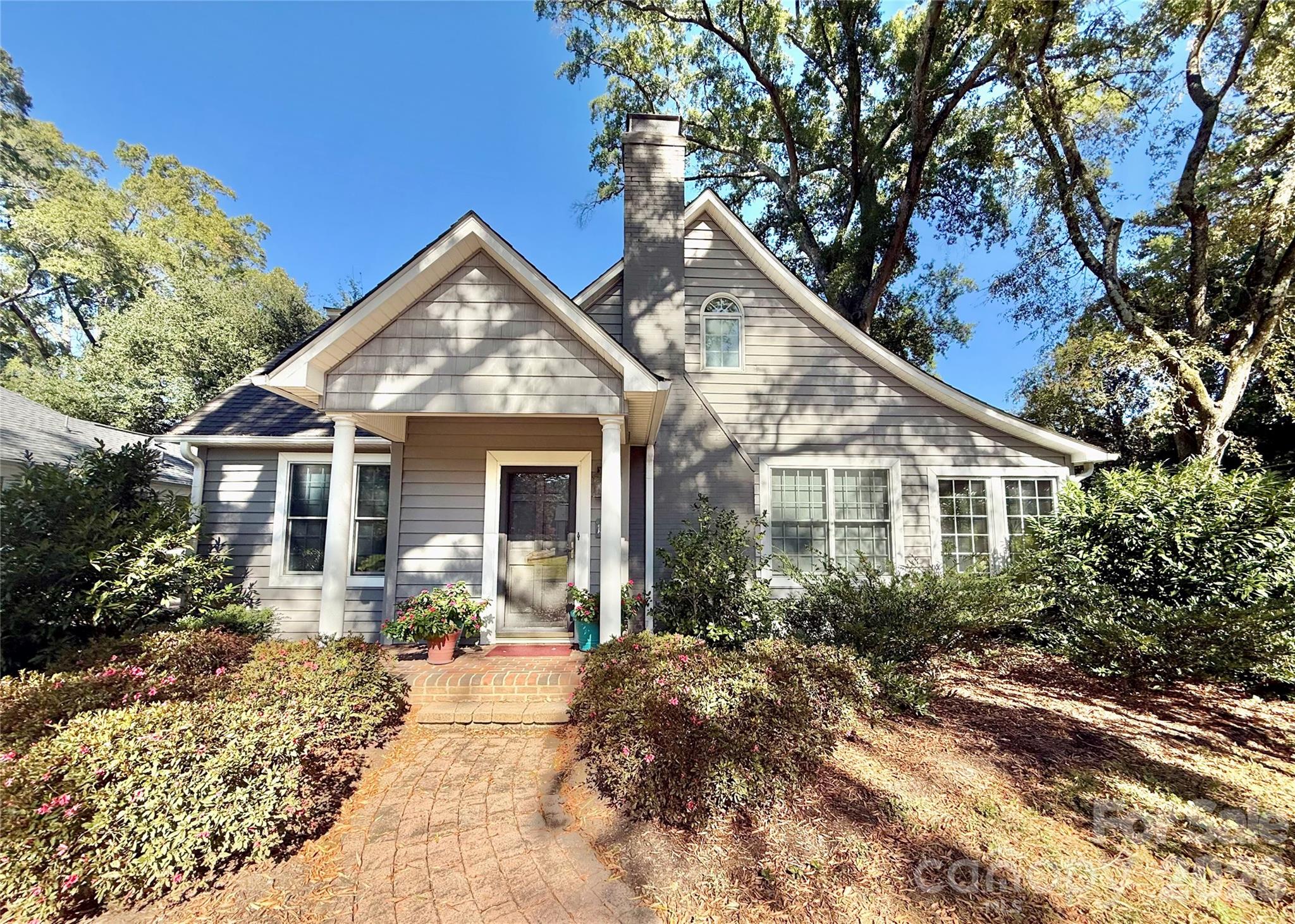 139 Louise Drive SE