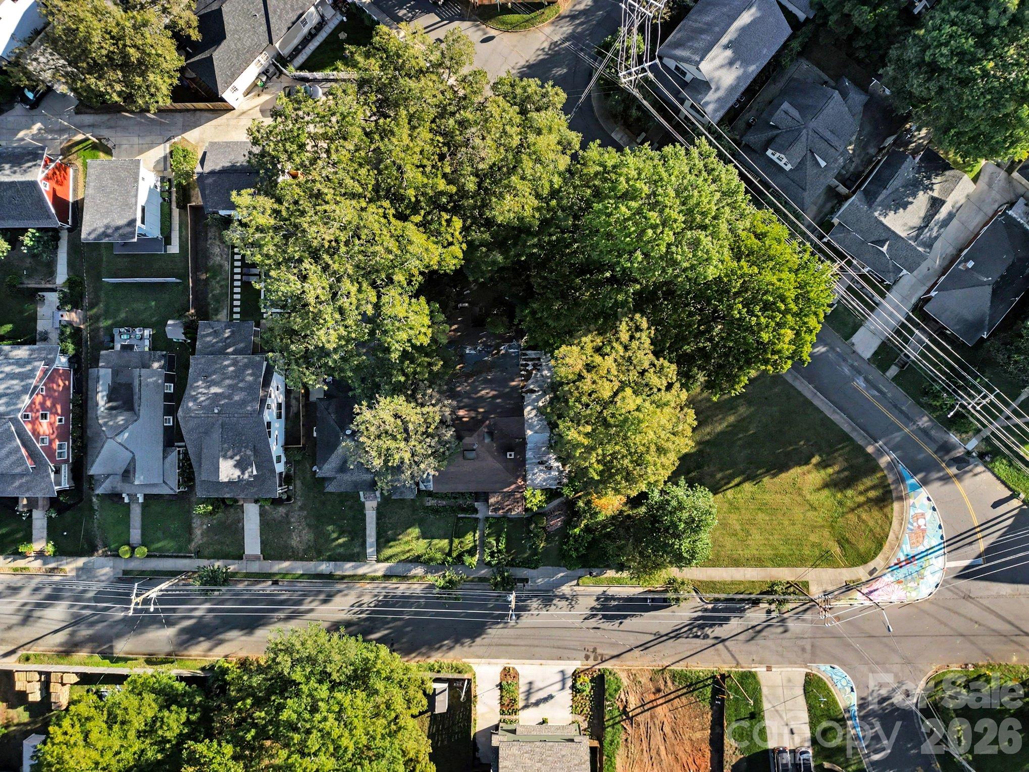 Single Family Residence at 2014 Trade Street, Charlotte, photo 6 of 12