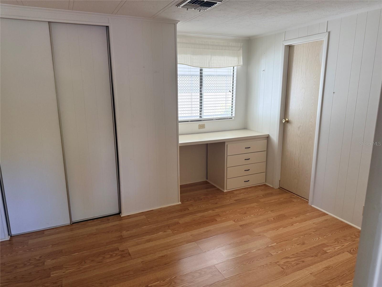 Second Bedroom - 182 N SAINT THOMAS CIR, APOLLO BEACH