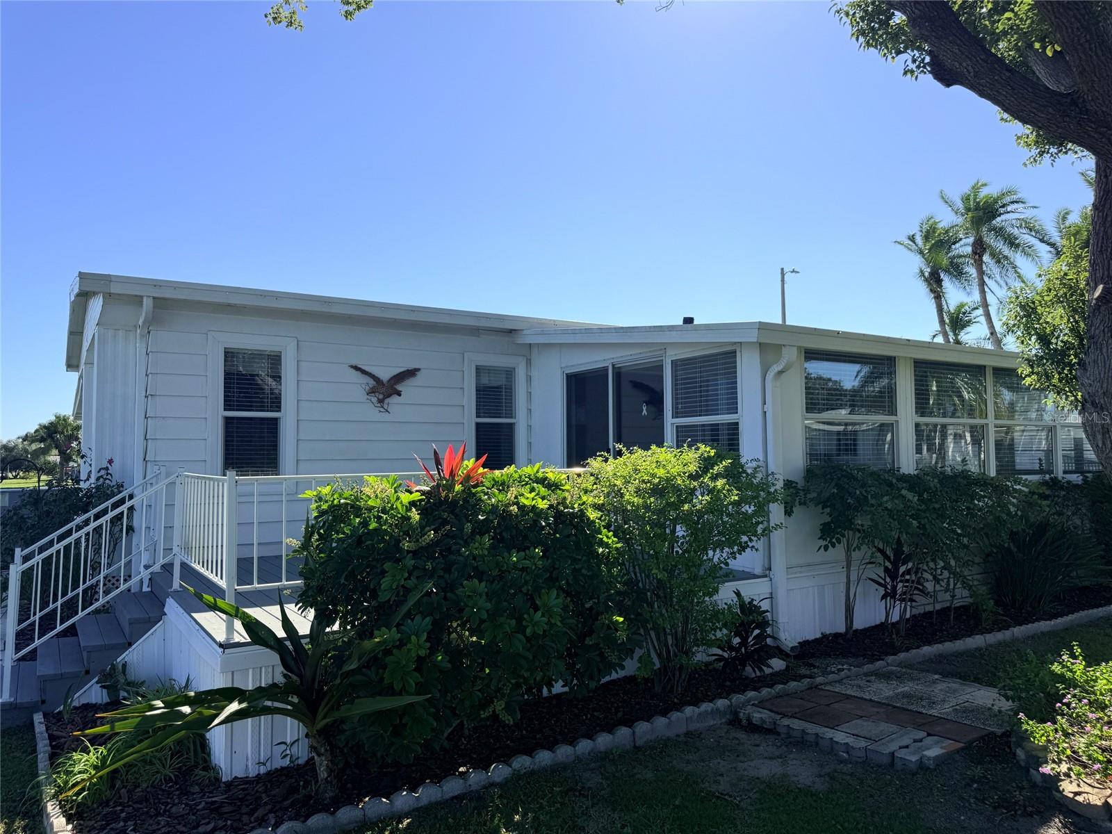 Rear Exterior - 182 N SAINT THOMAS CIR, APOLLO BEACH