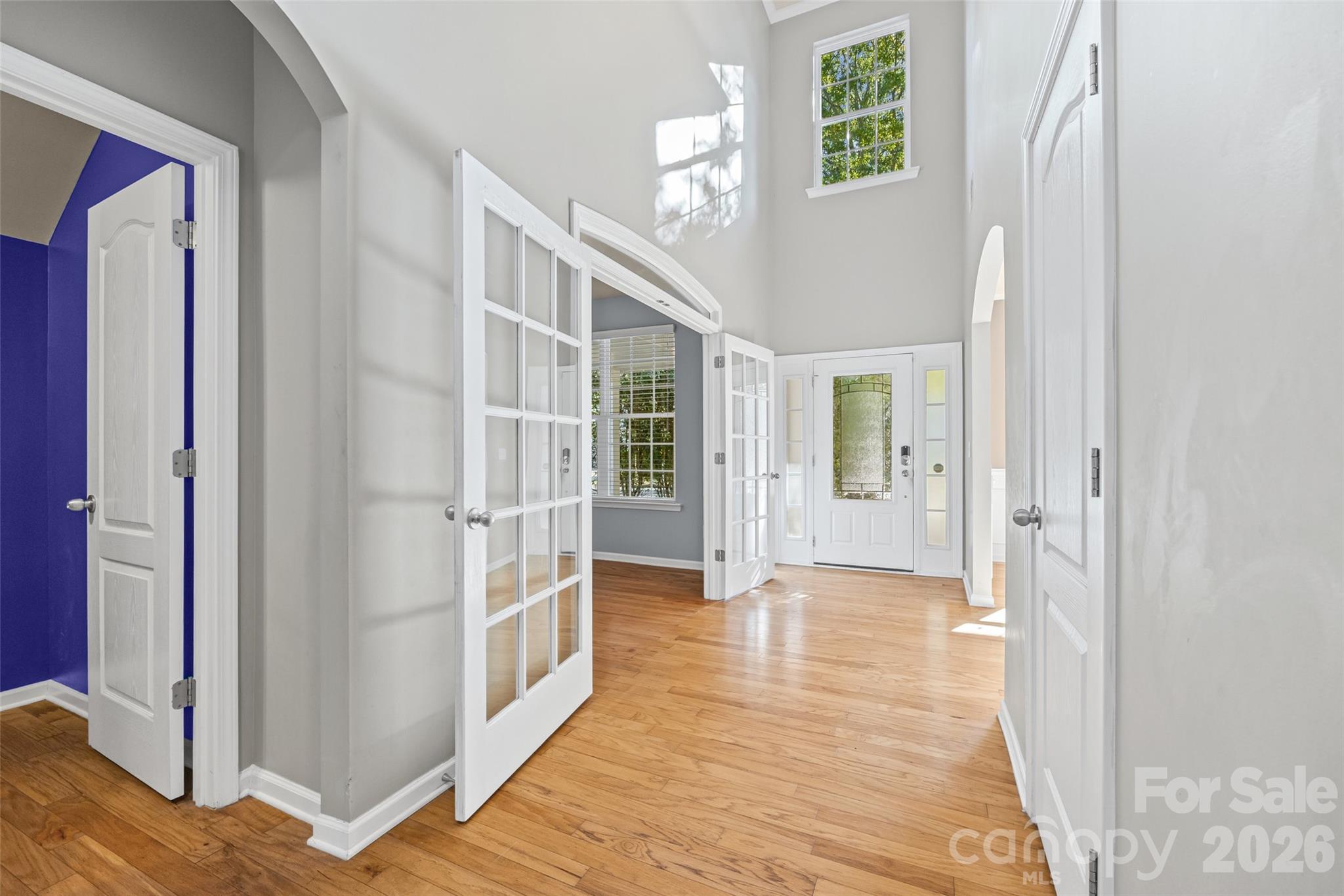 Single Family Residence at 1677 Fairntosh Drive, Fort Mill, photo 4 of 48