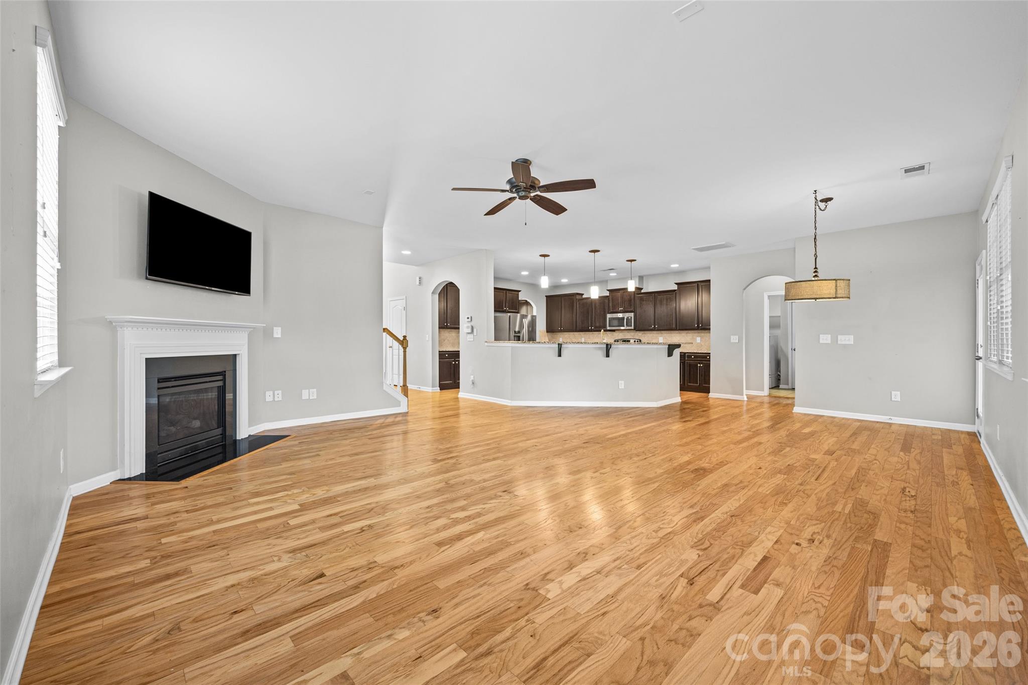Single Family Residence at 1677 Fairntosh Drive, Fort Mill, photo 14 of 48