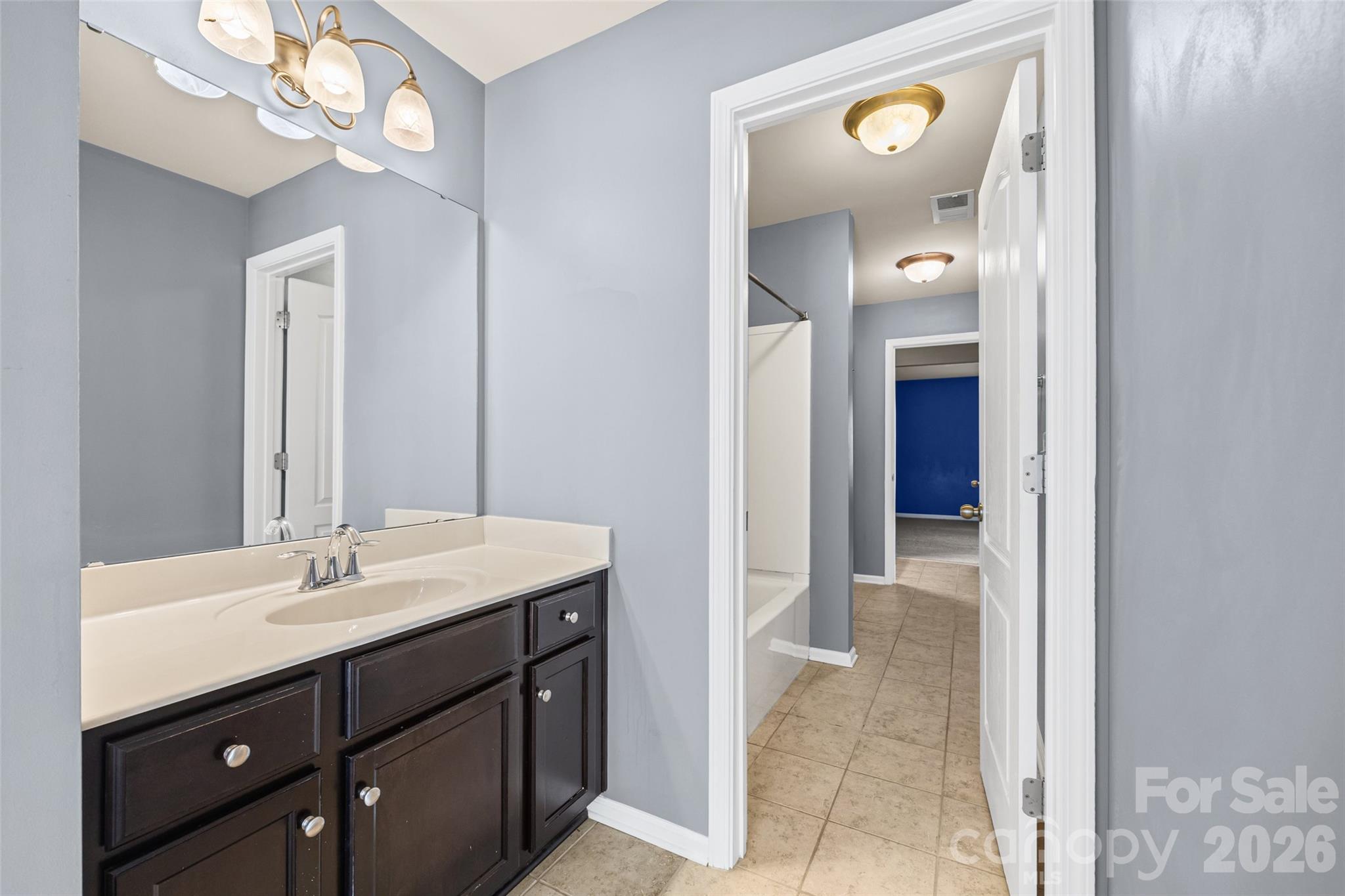 Single Family Residence at 1677 Fairntosh Drive, Fort Mill, photo 25 of 48
