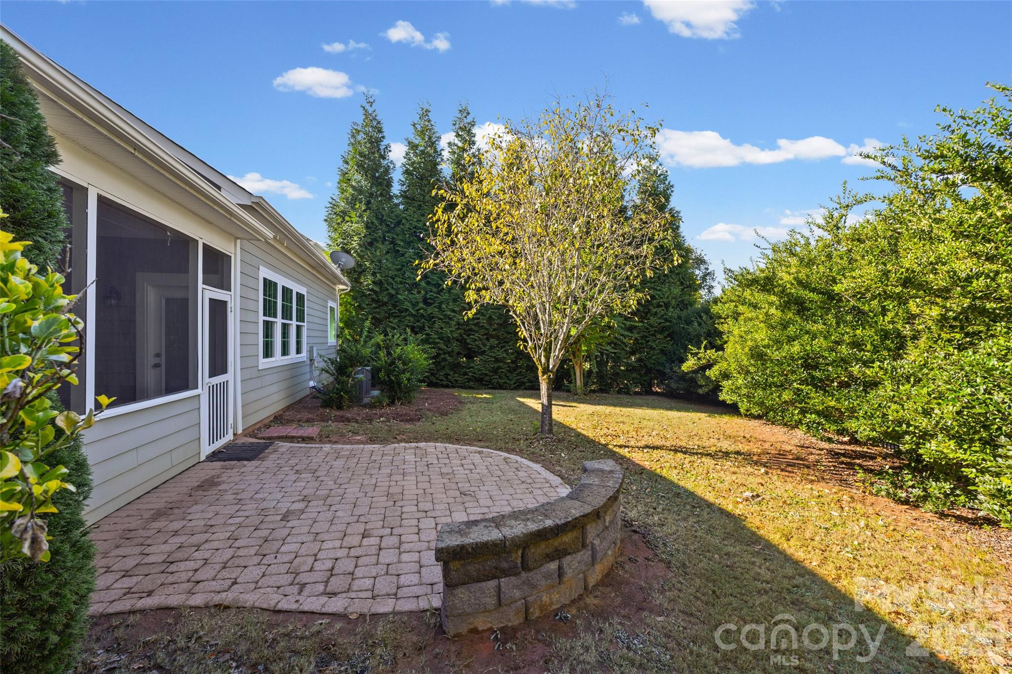 Single Family Residence at 1677 Fairntosh Drive, Fort Mill, photo 36 of 48