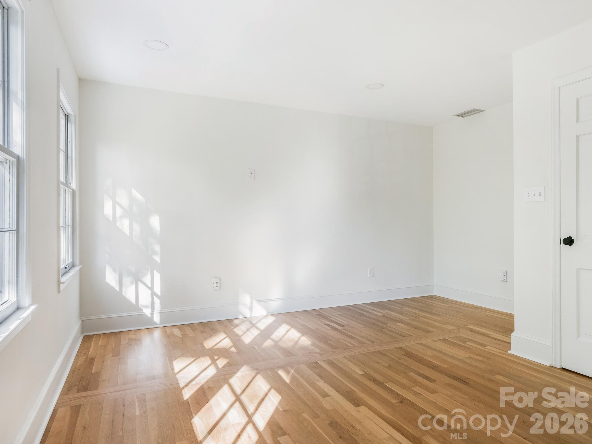 Single Family Residence at 424 Whitestone Road, Charlotte, photo 25 of 34