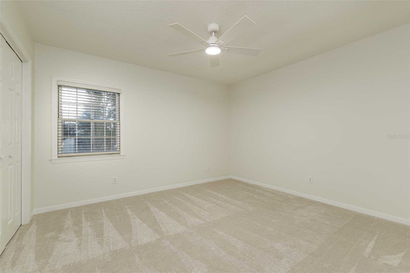 Single Family Residence at 725 HERITAGE DR NE, WINTER HAVEN, photo 36 of 53