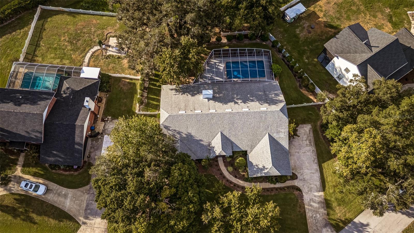 Single Family Residence at 725 HERITAGE DR NE, WINTER HAVEN, photo 52 of 53
