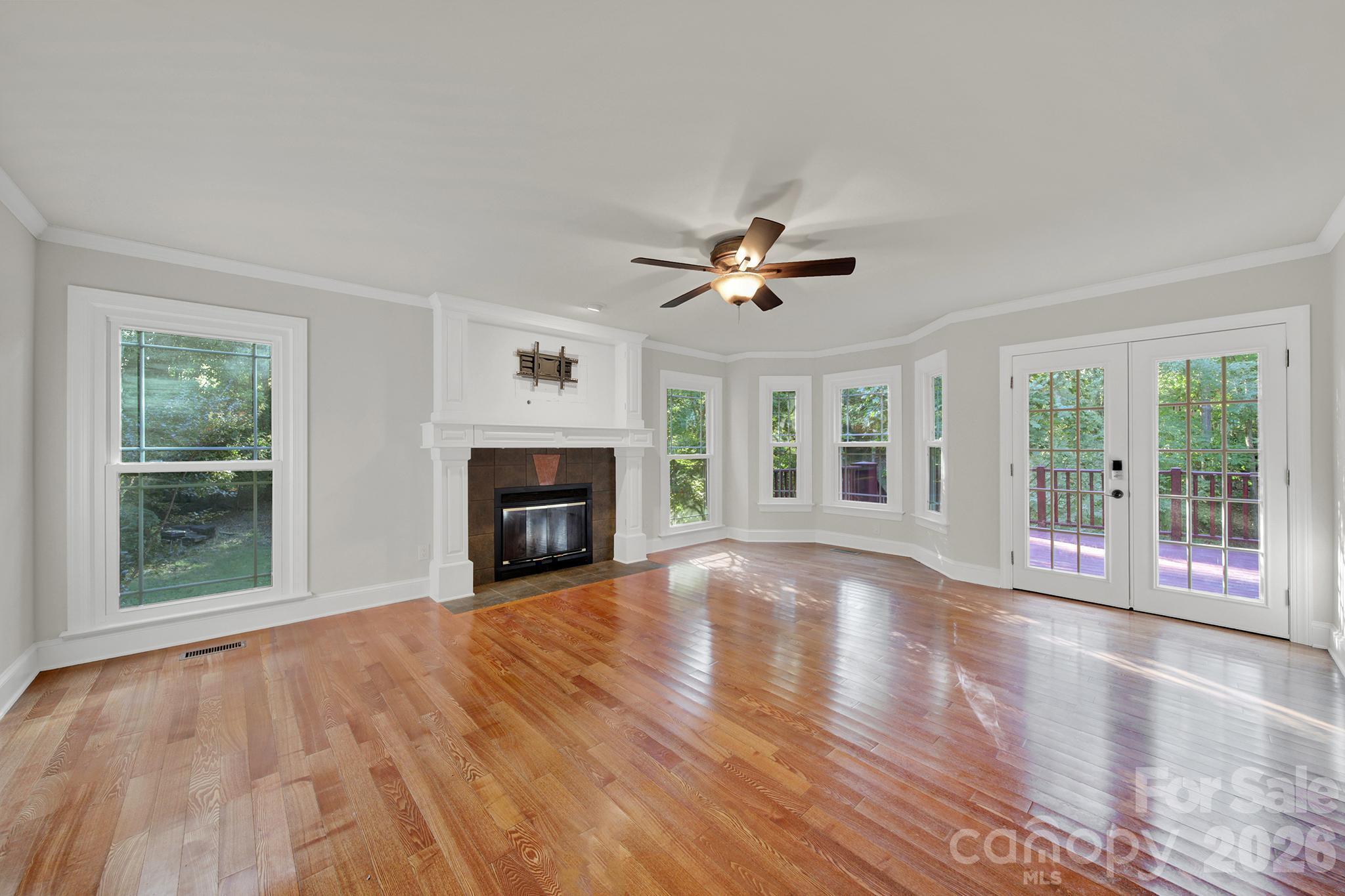 Single Family Residence at 7055 Mariners Court, Tega Cay, photo 17 of 43