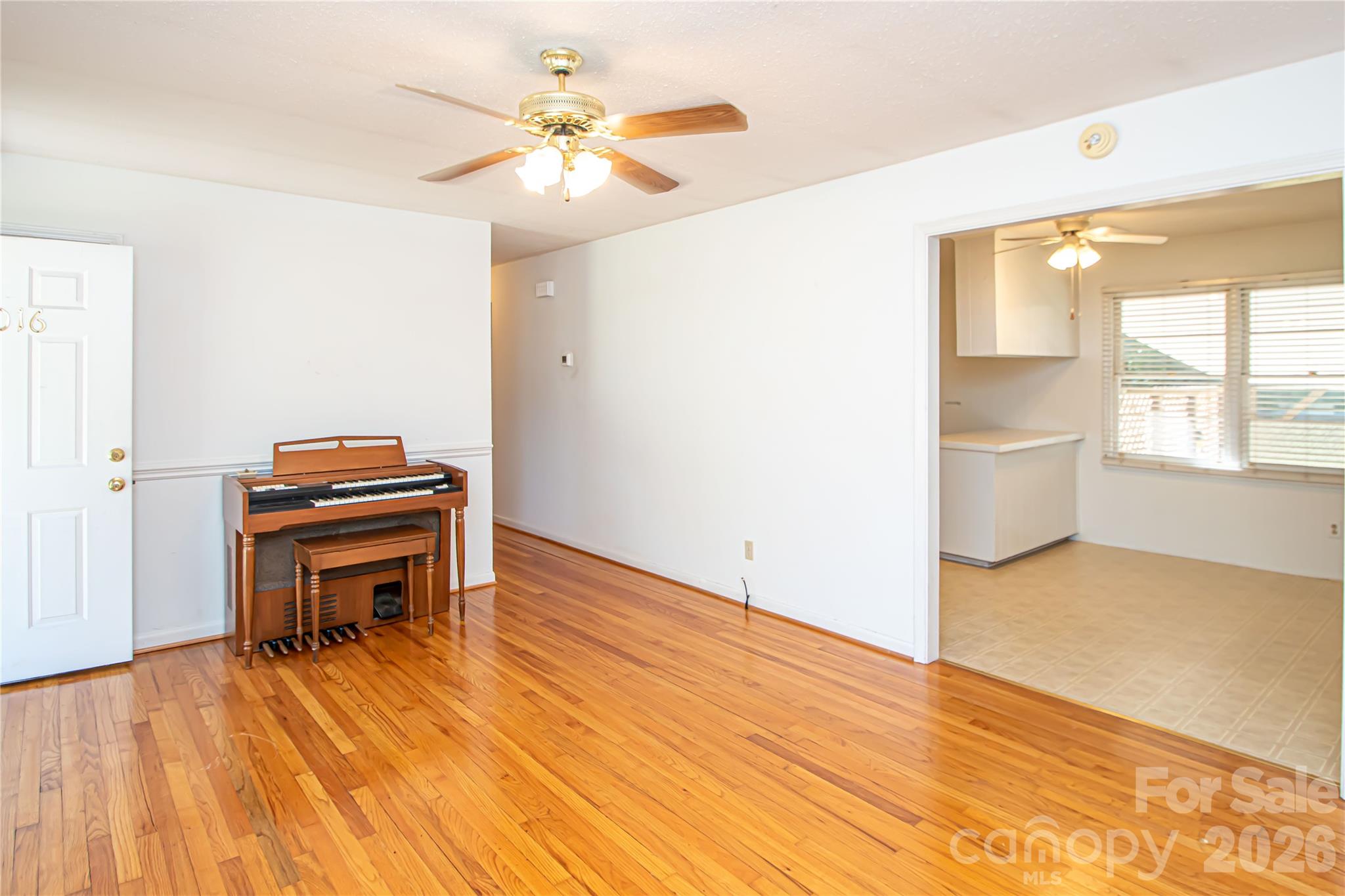 Single Family Residence at 6016 Potter Road, Matthews, photo 3 of 35