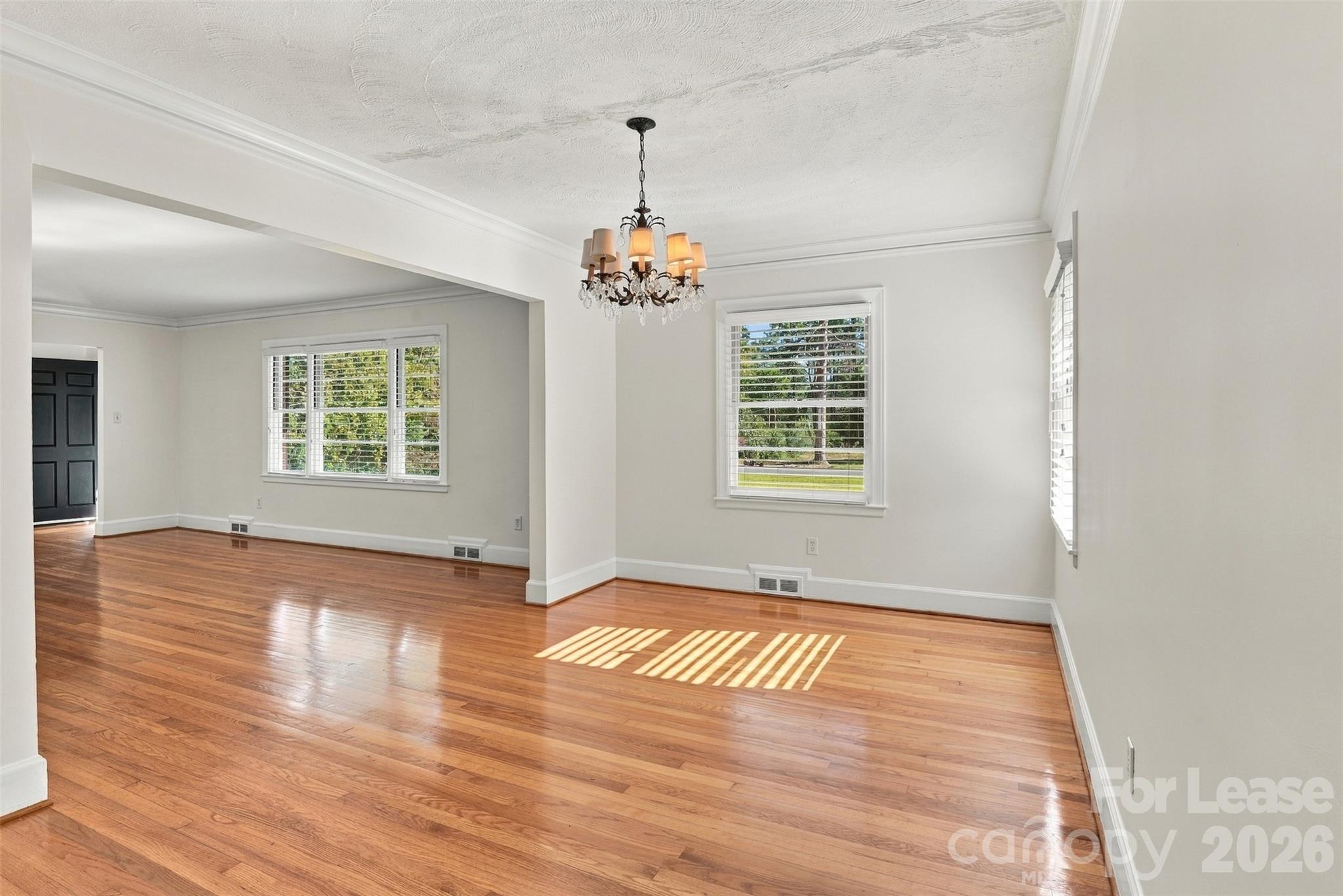 Single Family Residence at 618 Shelton Street, Charlotte, photo 5 of 24