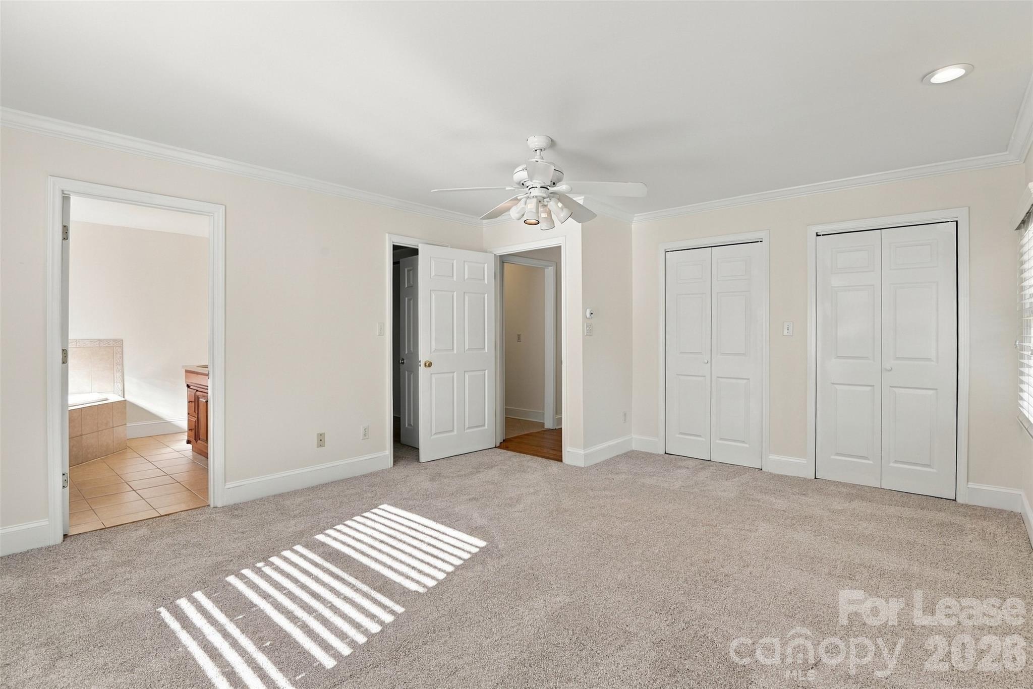 Single Family Residence at 618 Shelton Street, Charlotte, photo 13 of 24