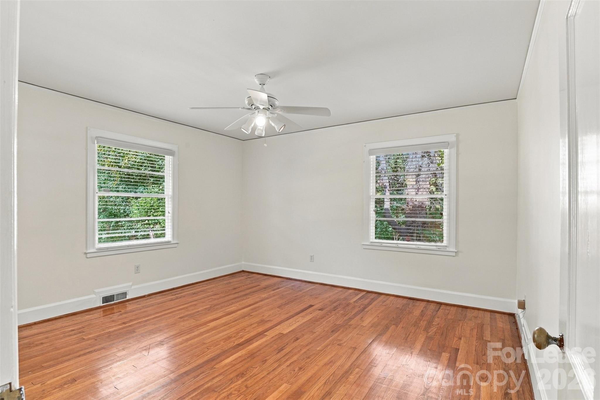 Single Family Residence at 618 Shelton Street, Charlotte, photo 16 of 24