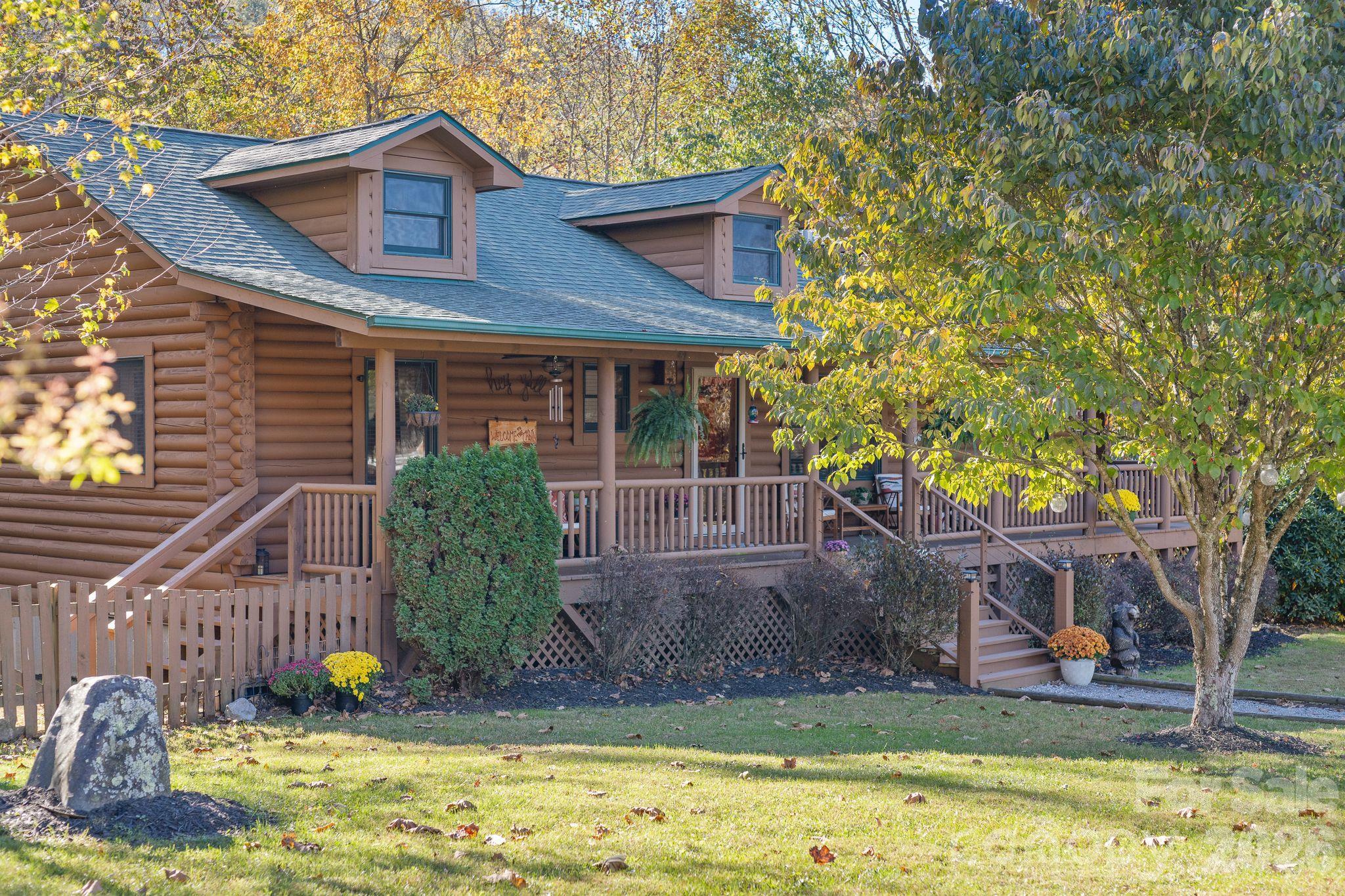 Single Family Residence at 91 Tibi Lane, Waynesville, photo 2 of 48