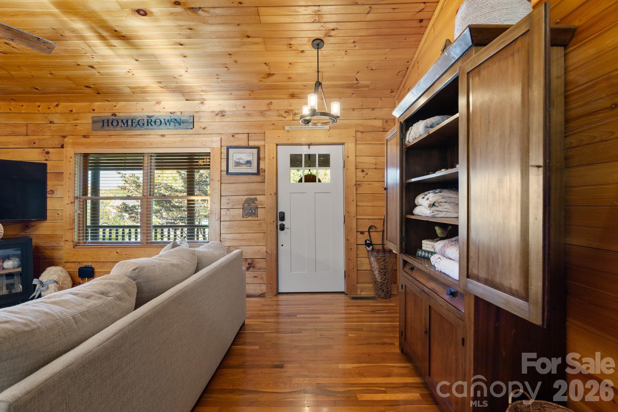 Single Family Residence at 91 Tibi Lane, Waynesville, photo 12 of 48