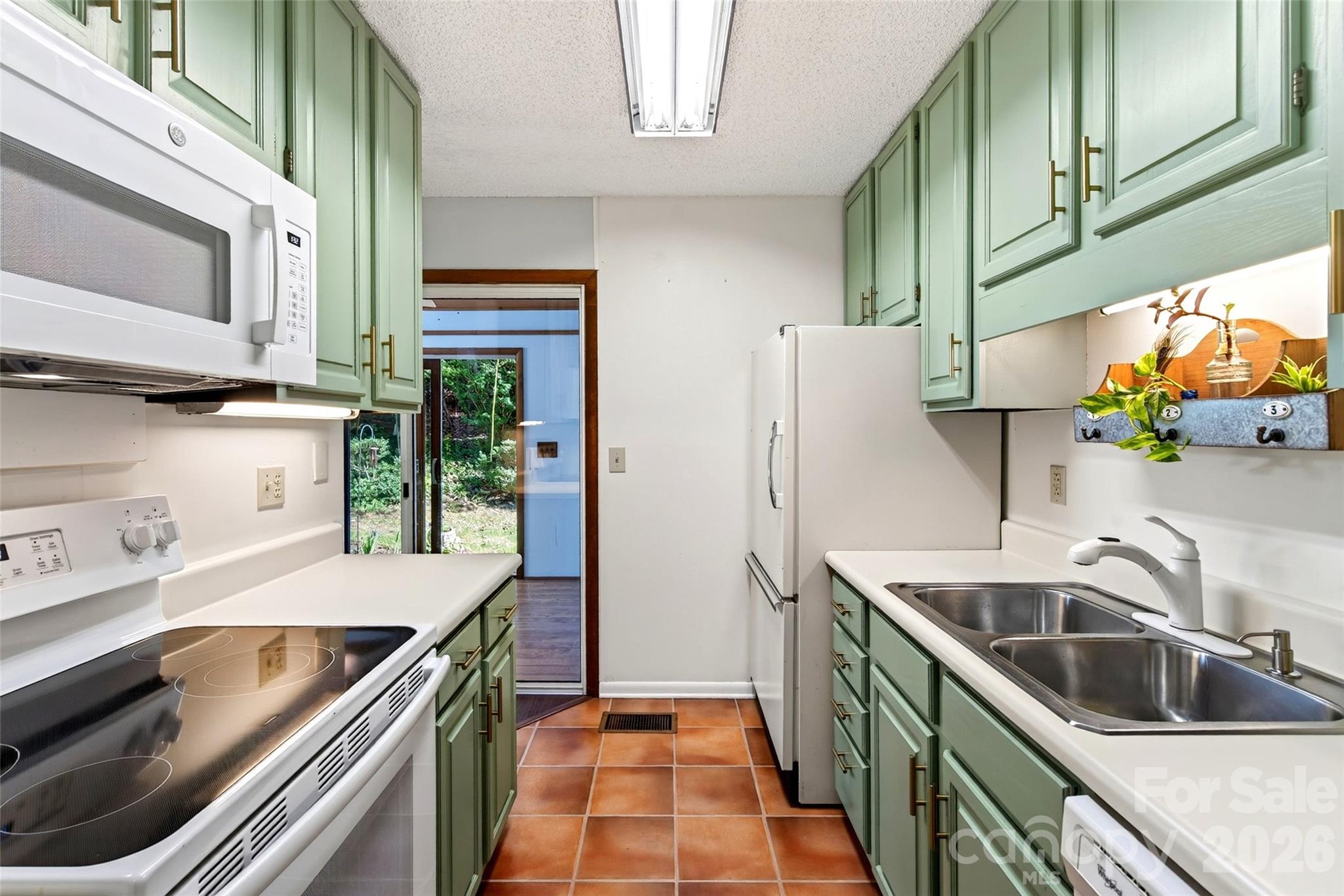 Condominium at 1 Lynx Drive, Black Mountain, photo 17 of 46