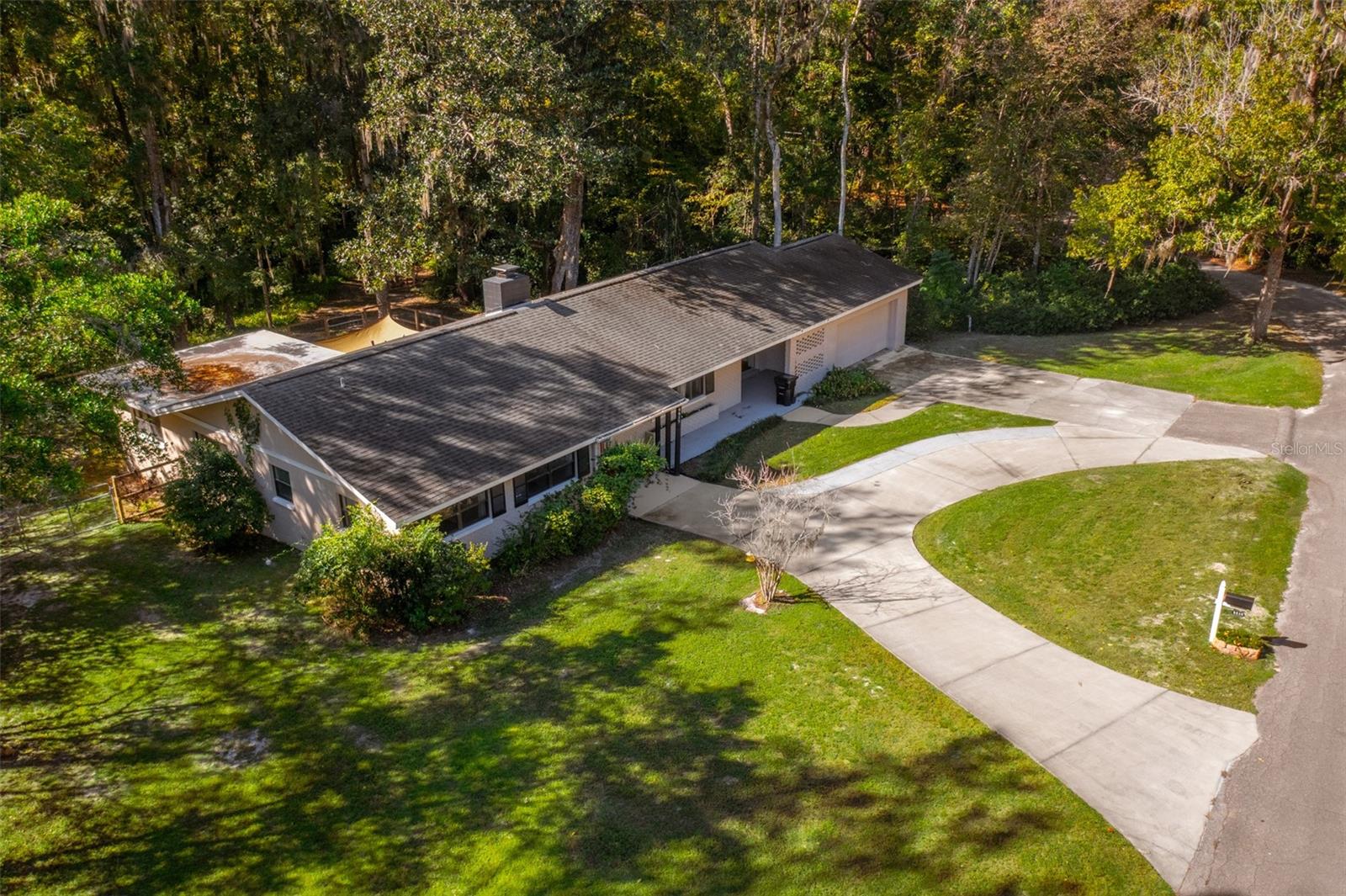 4415 NW 33RD CT