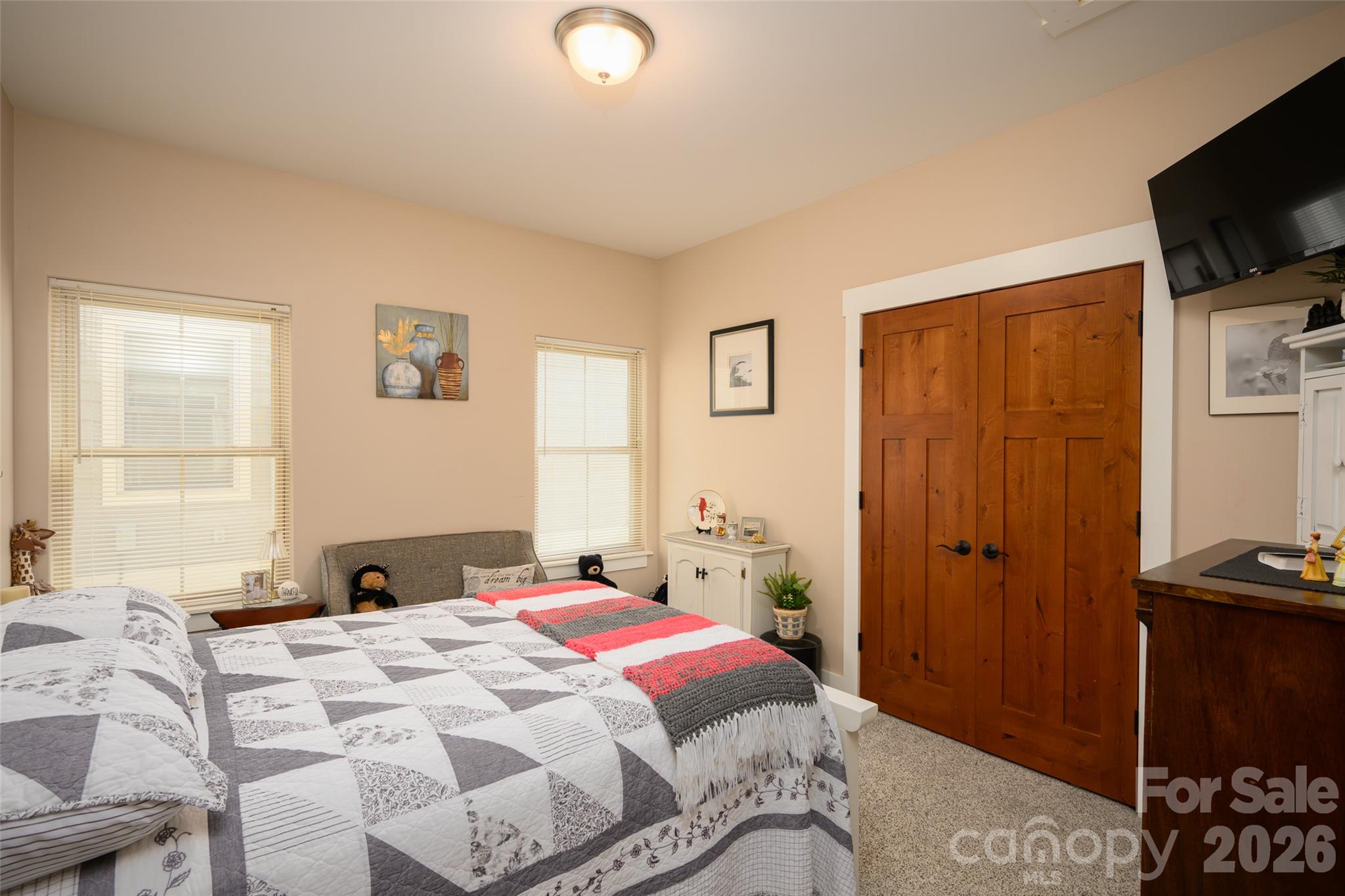 Townhouse at 421 Kerlee Heights Road, Black Mountain, photo 9 of 14