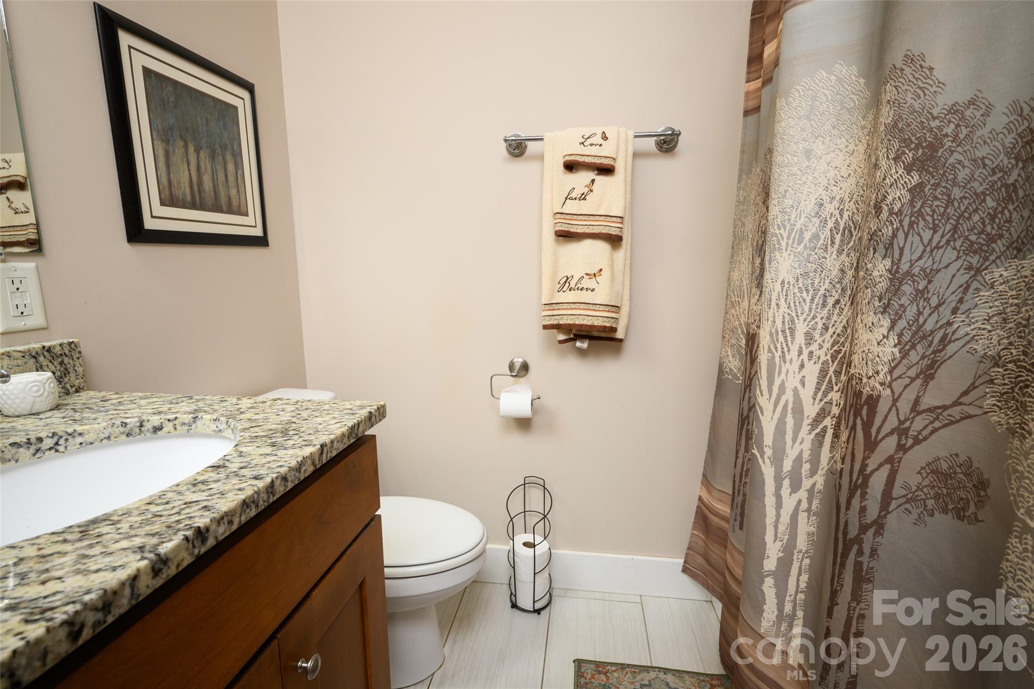 Townhouse at 421 Kerlee Heights Road, Black Mountain, photo 10 of 14