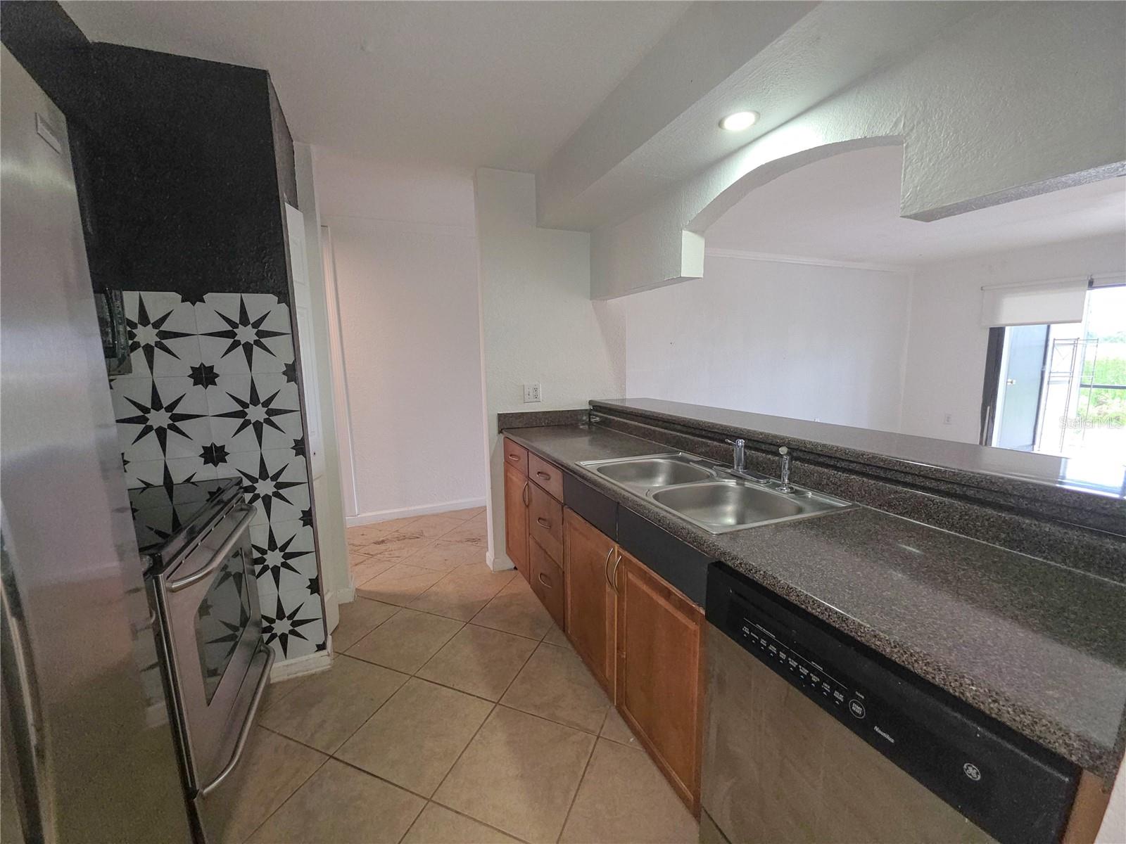 Condominium at 10103 SAILWINDS BLVD N #102, LARGO, photo 2 of 22