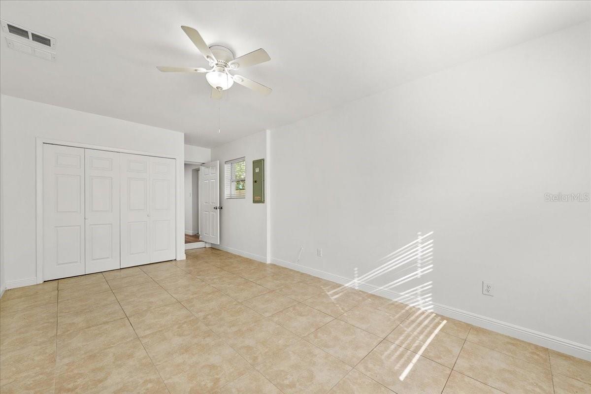 Bonus room with laundry closet - 711 14TH ST, PALM HARBOR