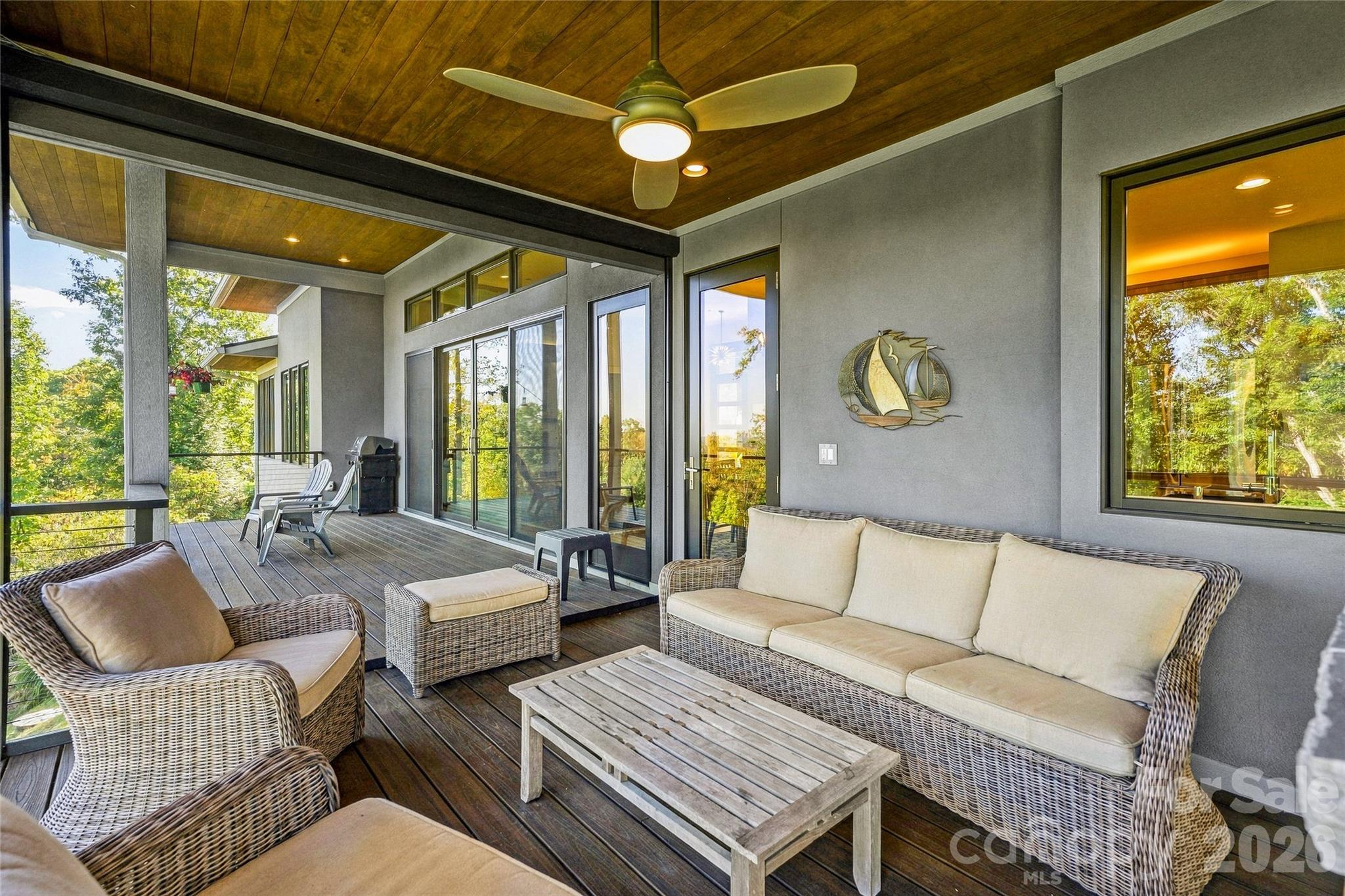 Relaxing Screened Porch Retreat - 22 Quartz Trail, Hendersonville