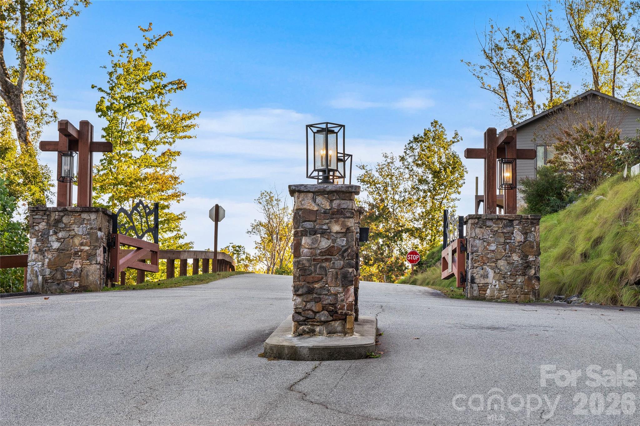 Gated Entrance - 22 Quartz Trail, Hendersonville