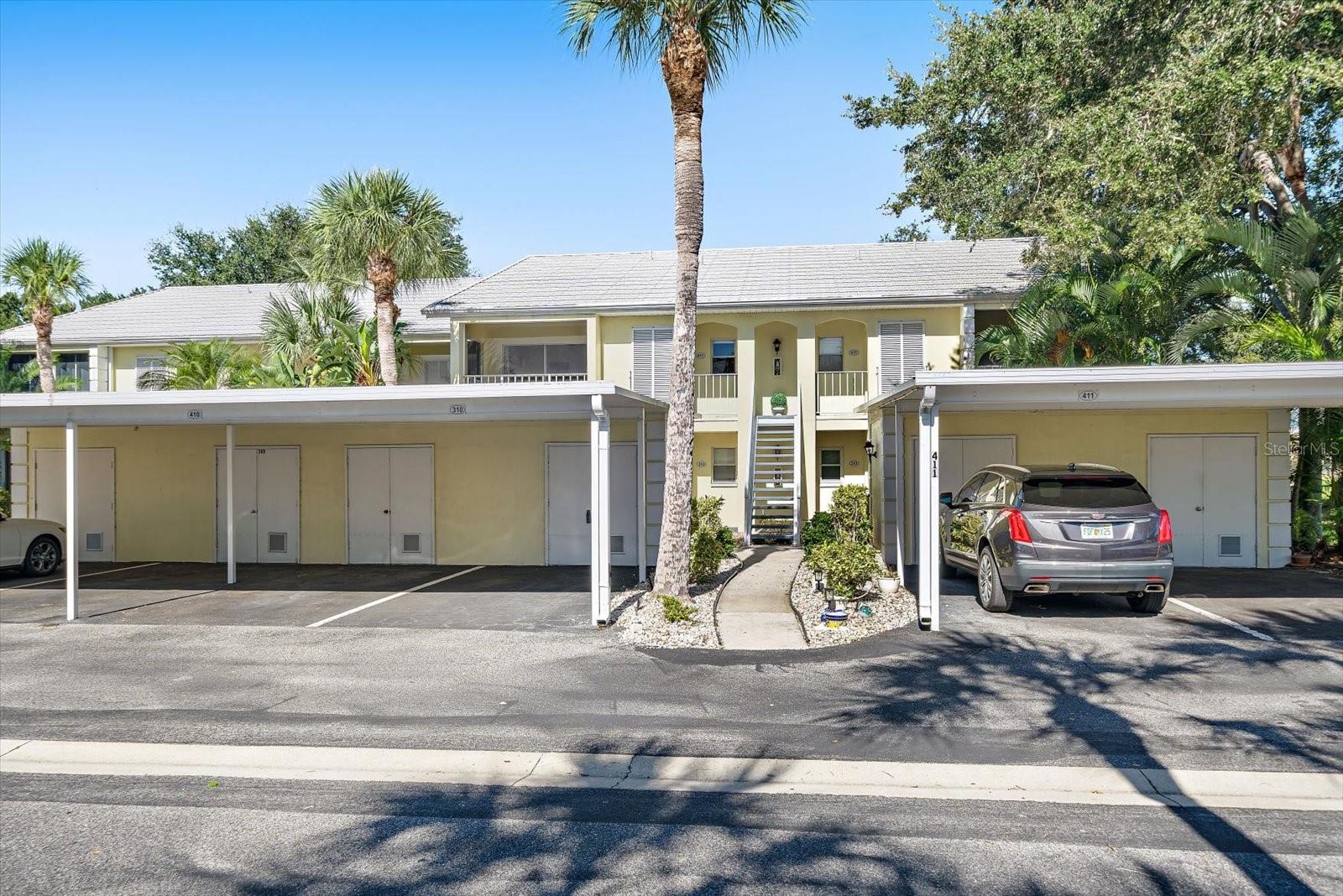 Condominium at 439 CERROMAR LN #410, VENICE