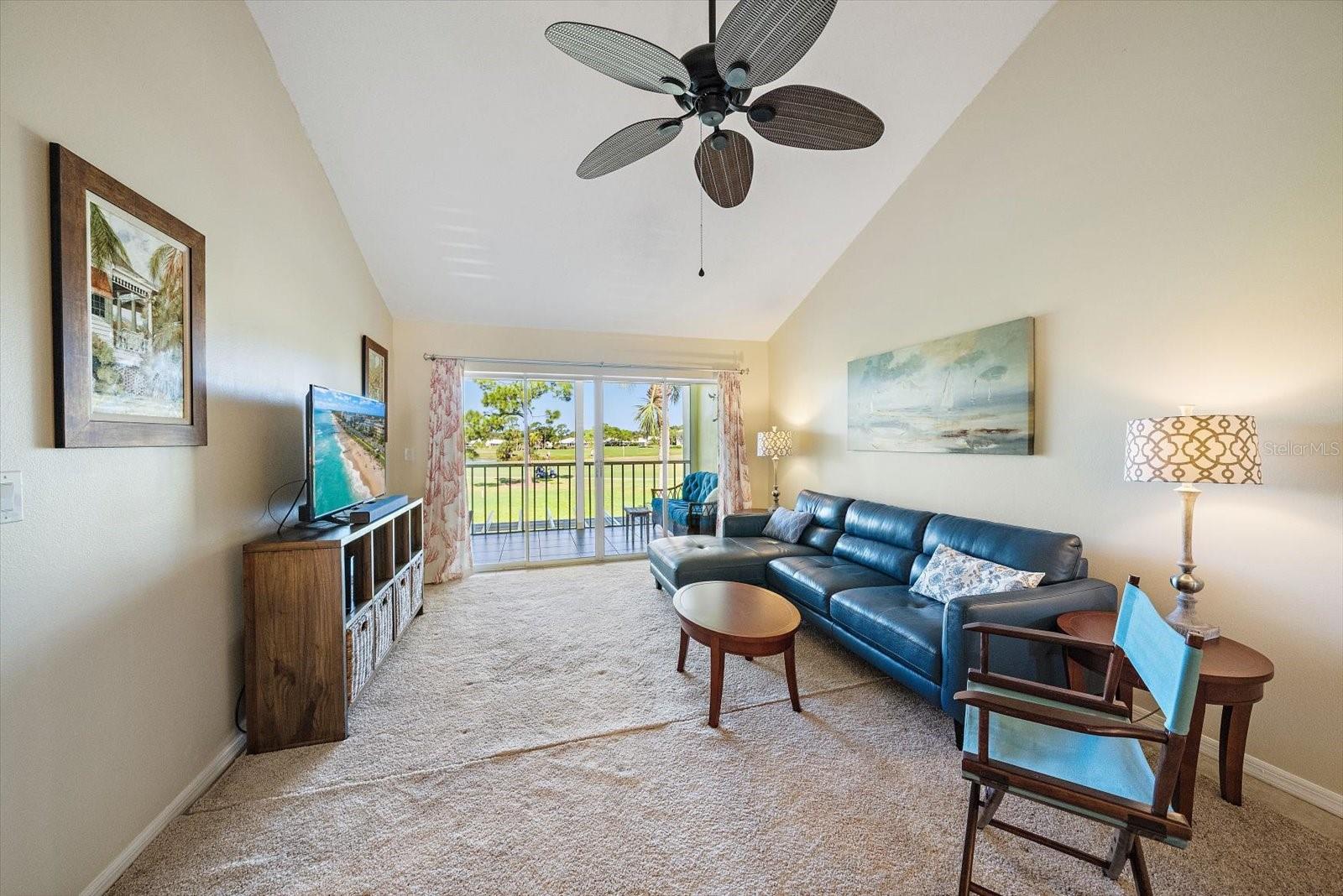 Title flooring in living room - 439 CERROMAR LN #410, VENICE