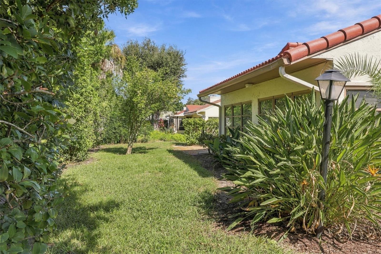 Backyard - 7232 LAS CASAS DR #7232, SARASOTA